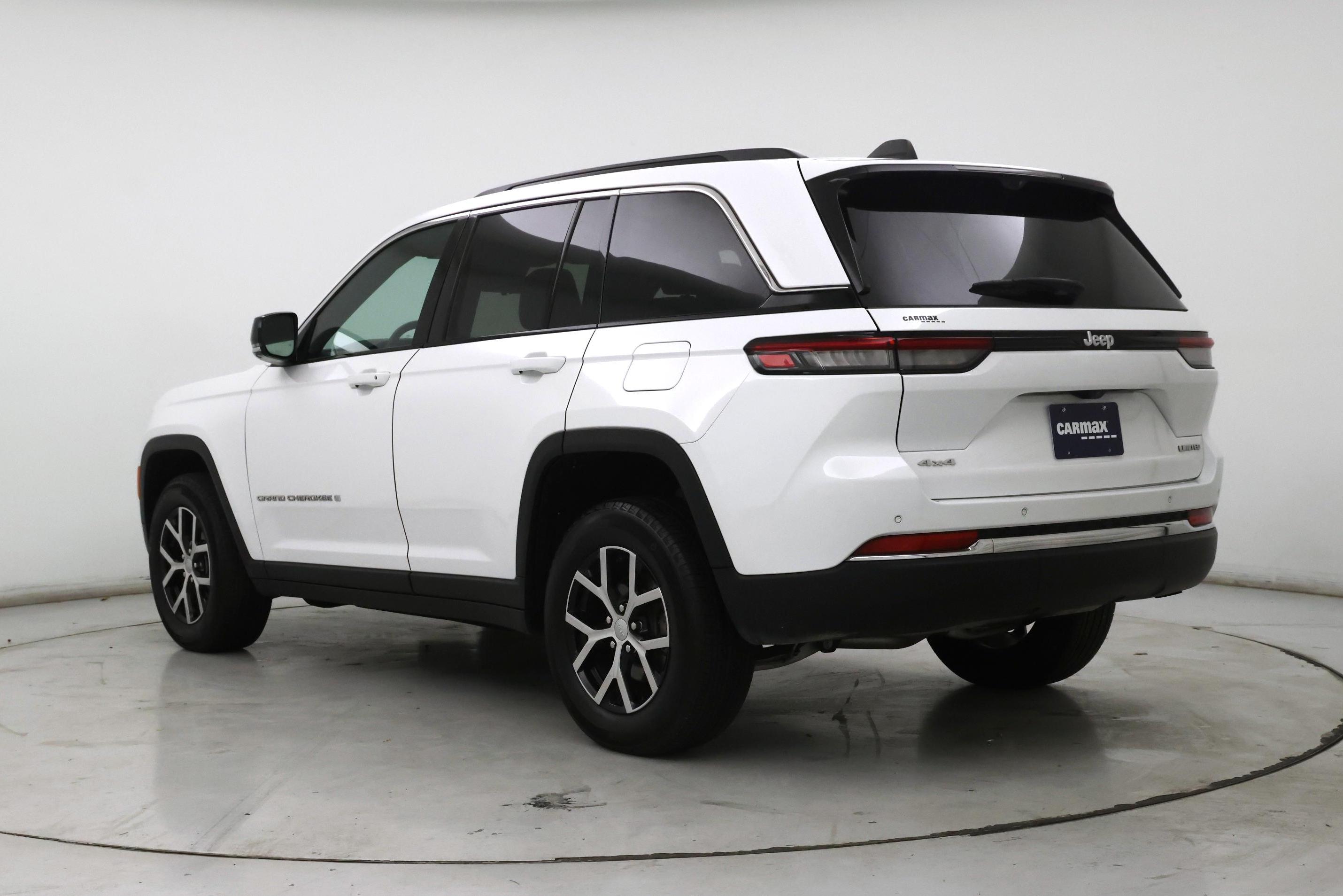 Thumbnail: 2024 Jeep Grand Cherokee - 2