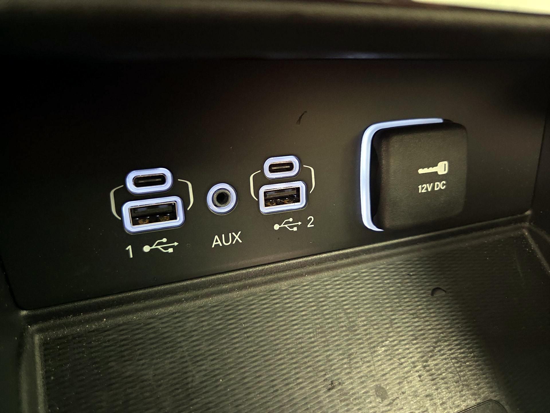 Thumbnail: 2024 Jeep Grand Cherokee - 19