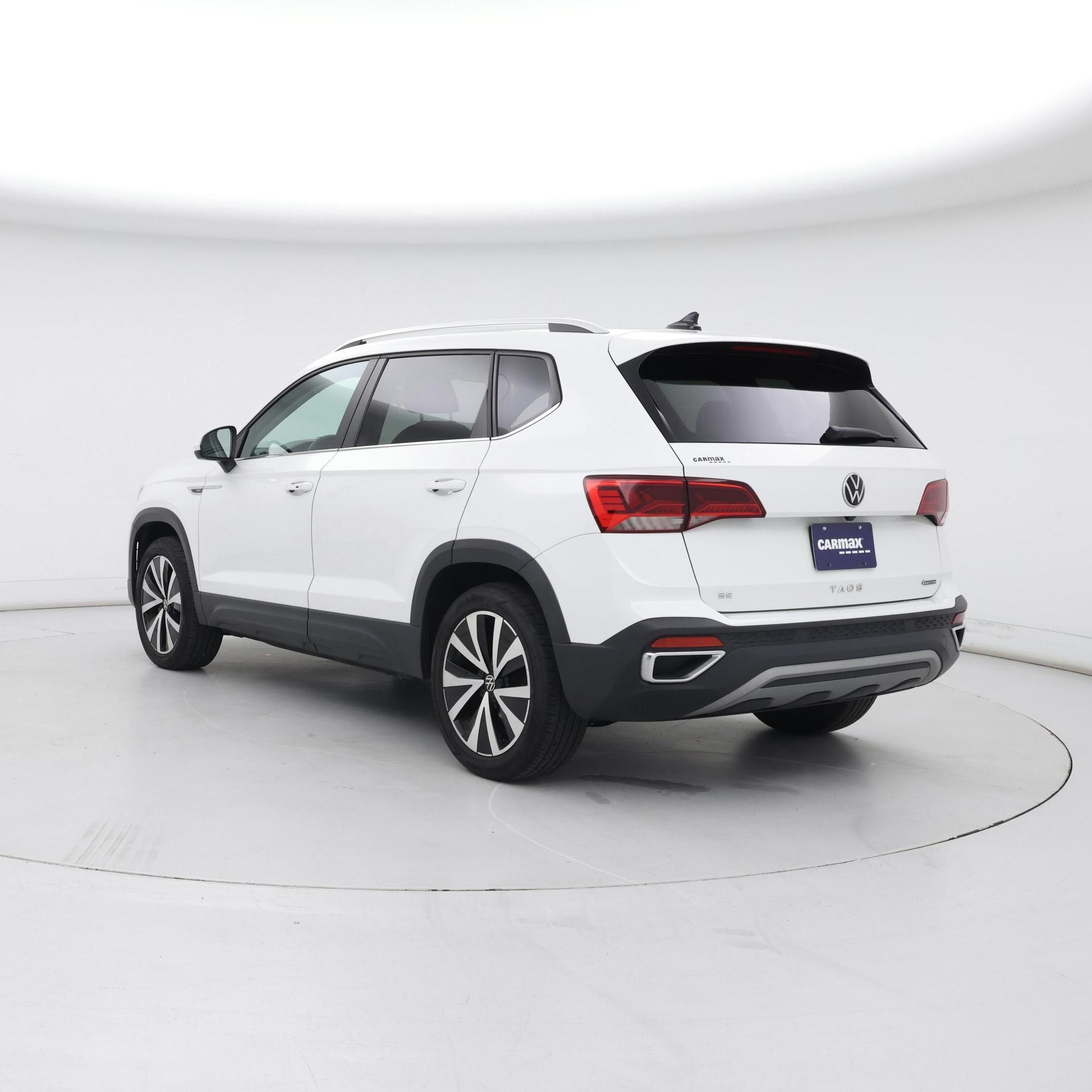 Thumbnail: 2022 Volkswagen Taos - 2