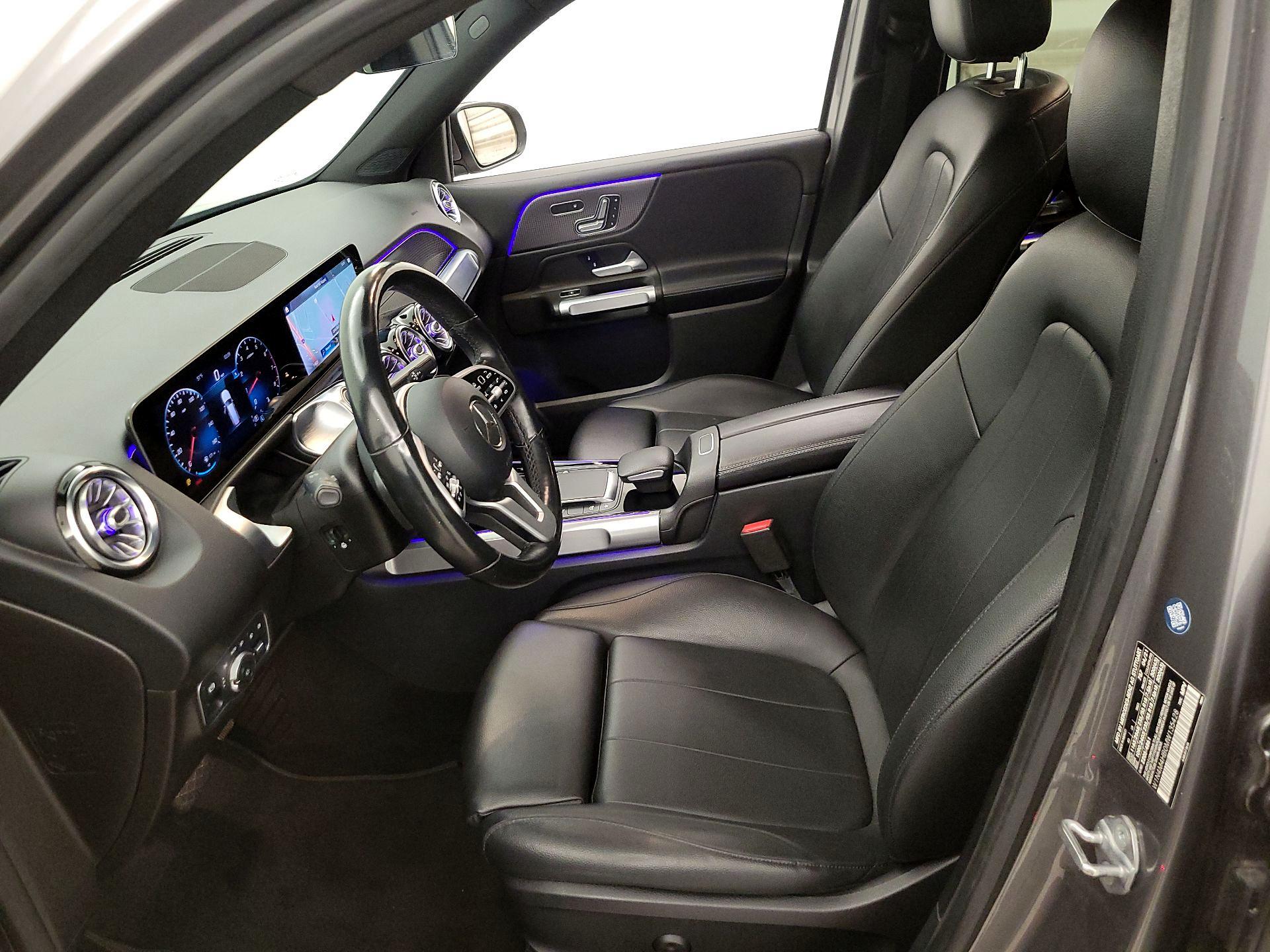 Thumbnail: 2021 Mercedes-Benz GLB - 11