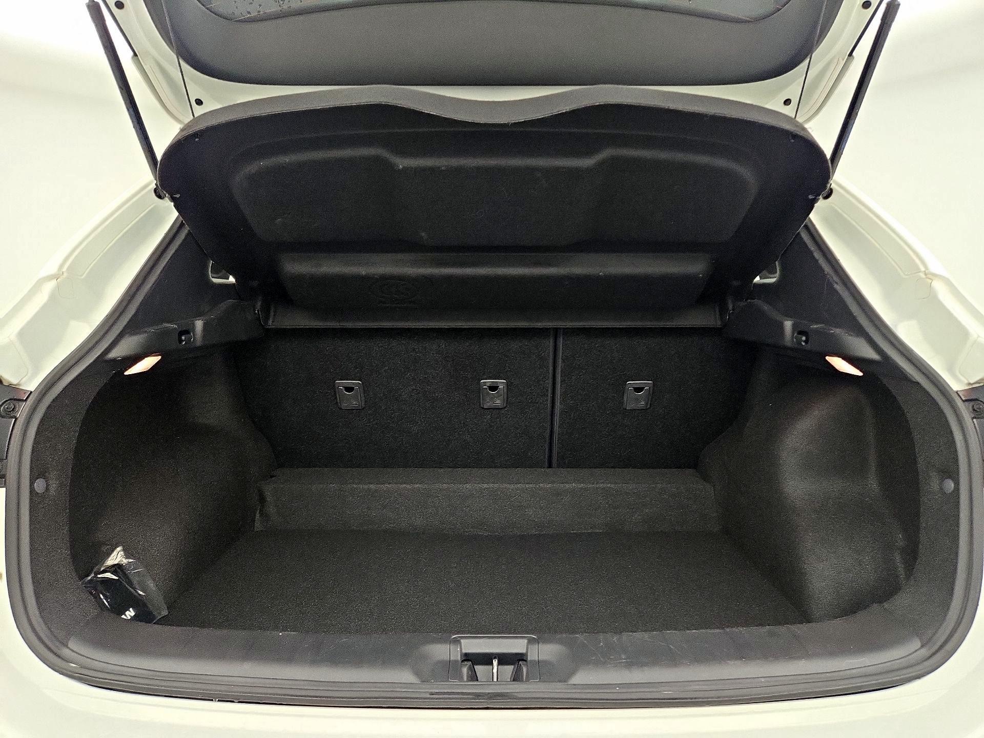 Thumbnail: 2018 Nissan Rogue Sport - 20