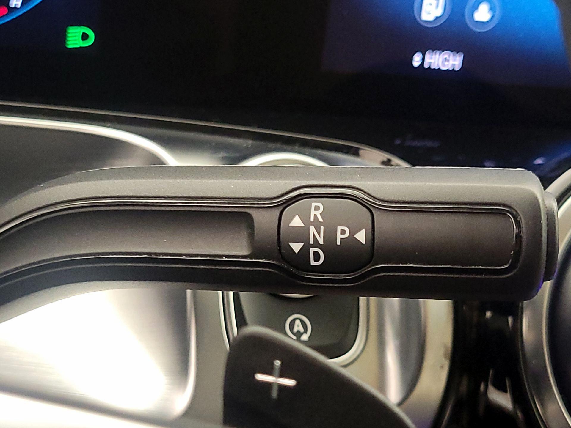 Thumbnail: 2023 Mercedes-Benz GLB - 17