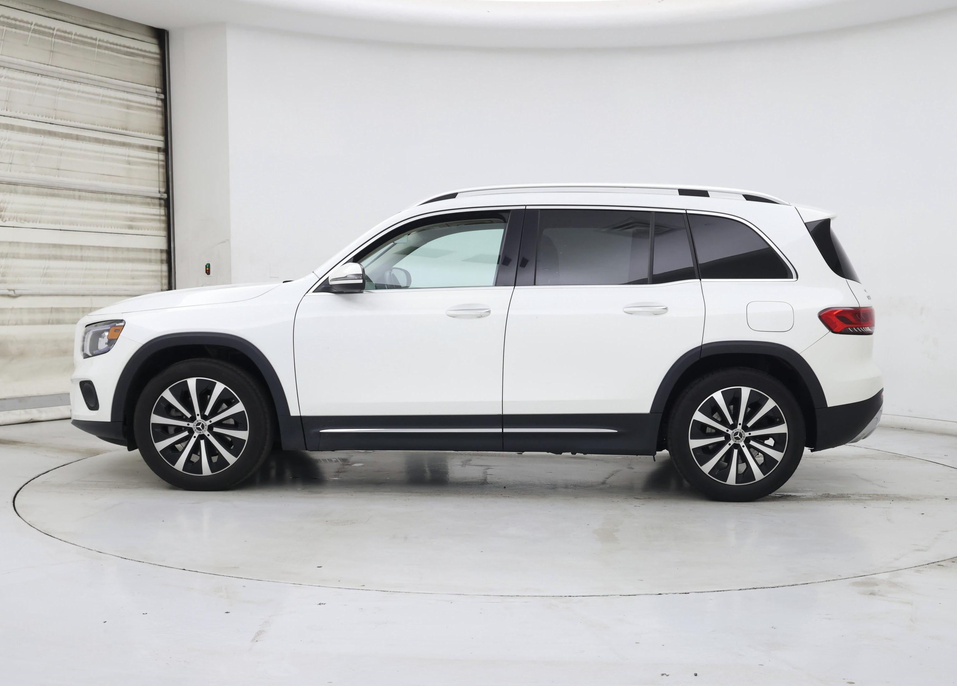 Thumbnail: 2023 Mercedes-Benz GLB - 3