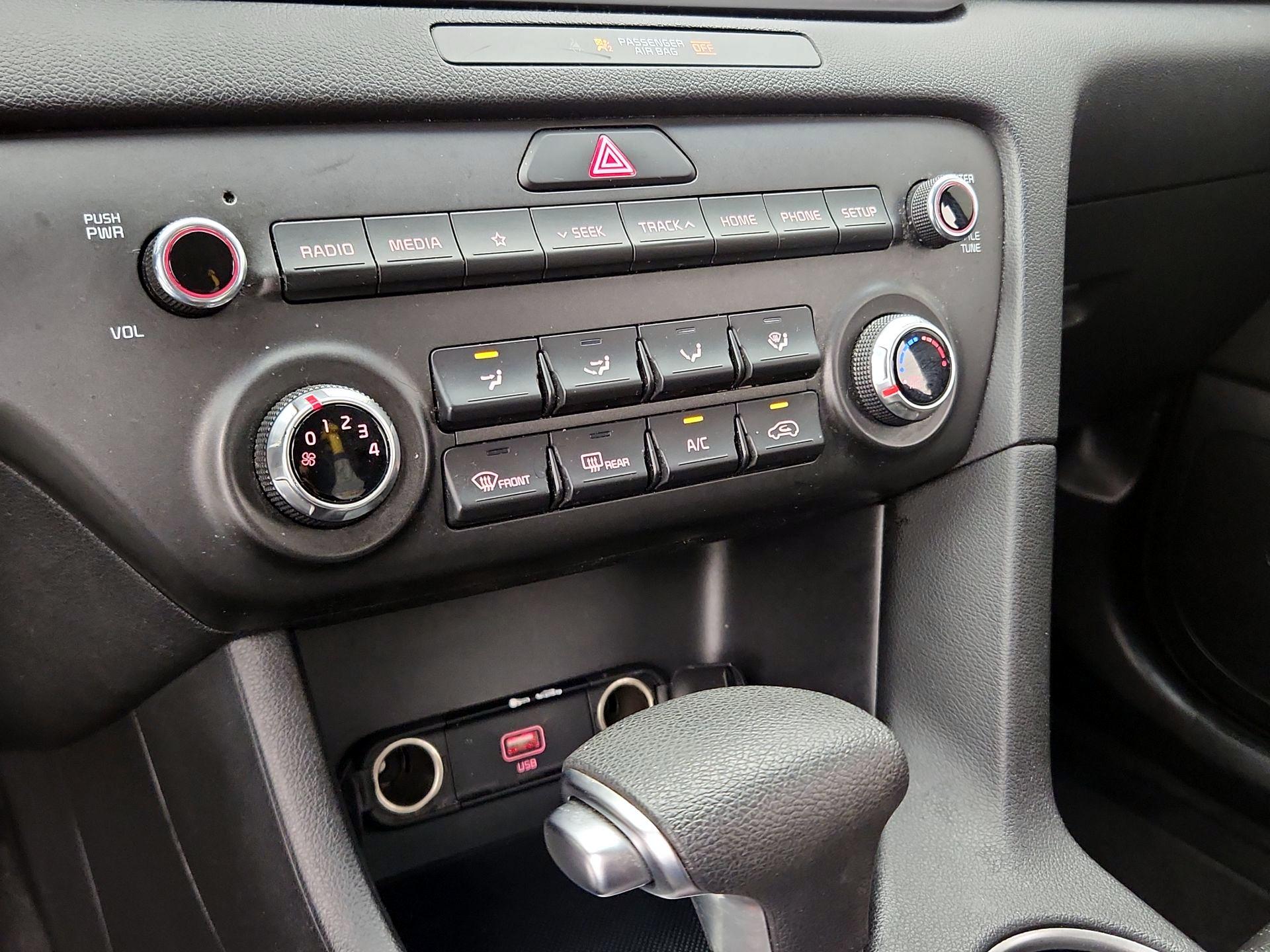 Thumbnail: 2021 Kia Sportage - 16