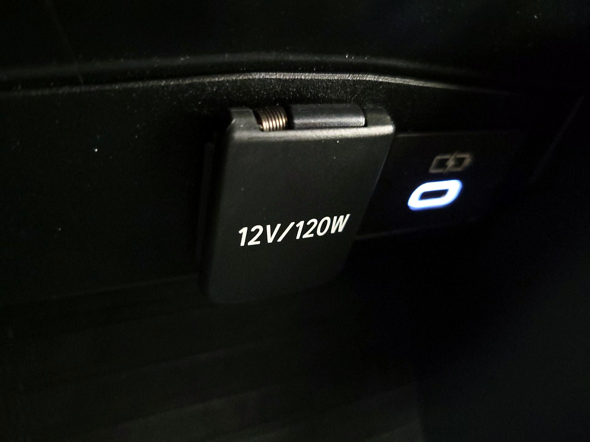 Thumbnail: 2023 Toyota Corolla - 18