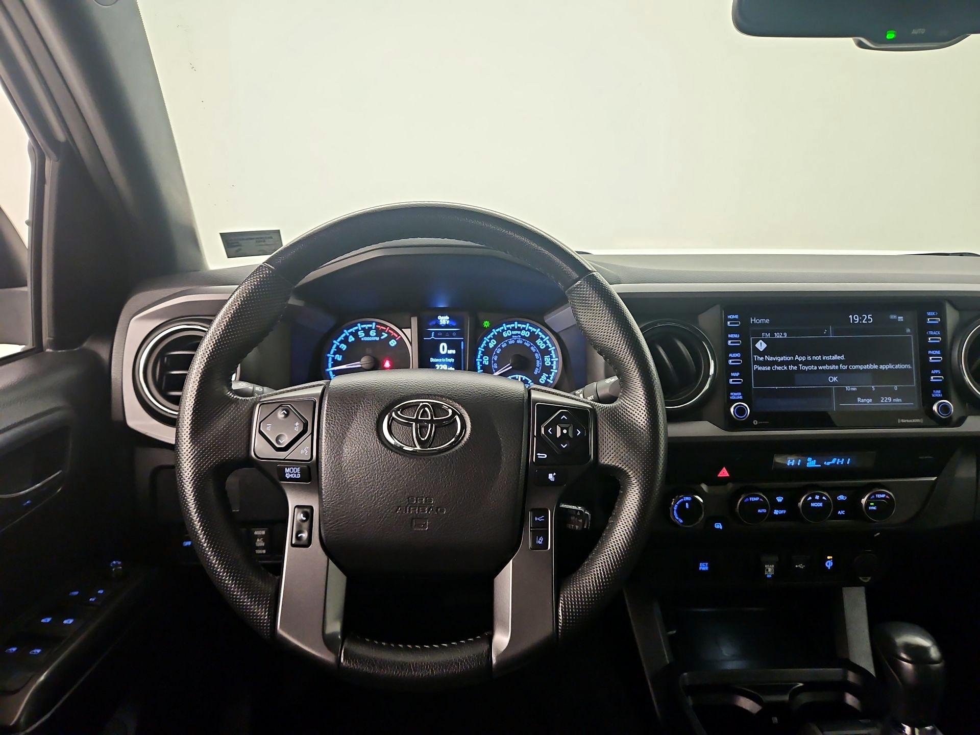 Thumbnail: 2022 Toyota Tacoma - 10