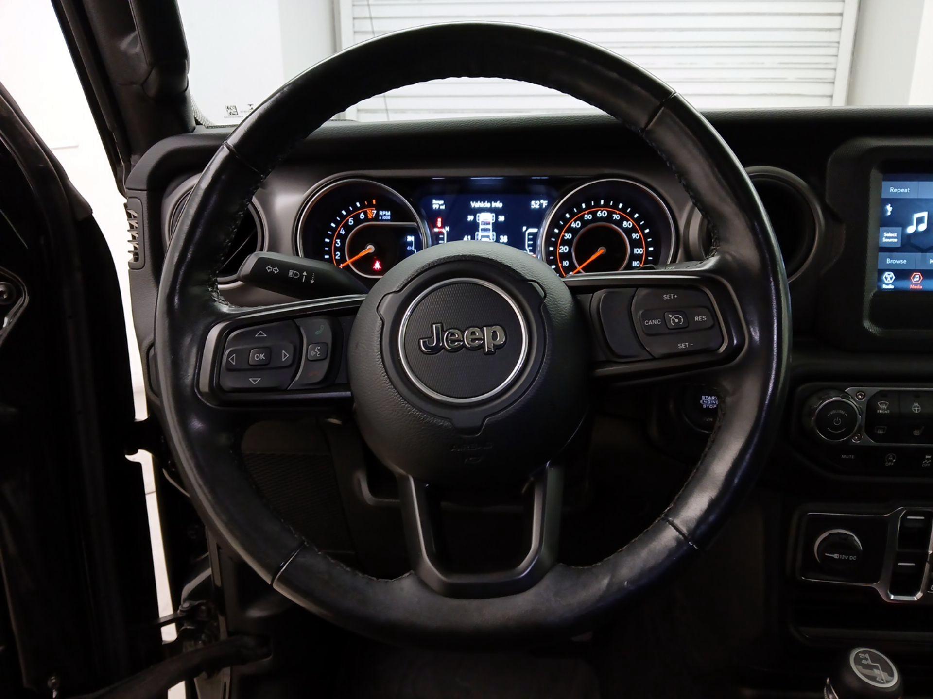 Thumbnail: 2022 Jeep Wrangler - 10