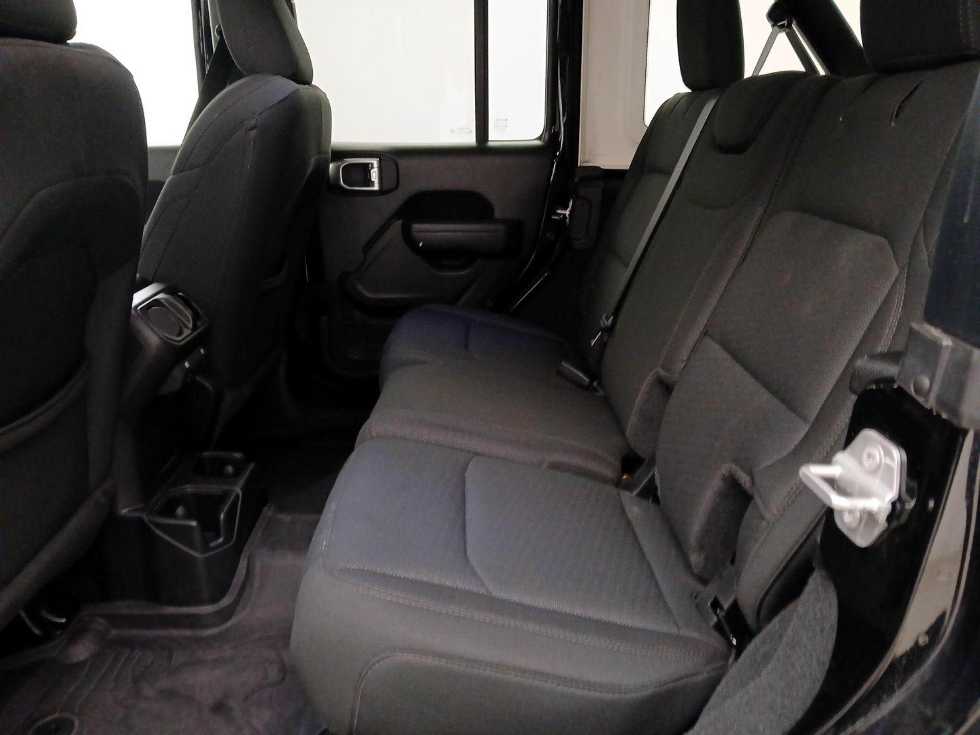 Thumbnail: 2022 Jeep Wrangler - 19