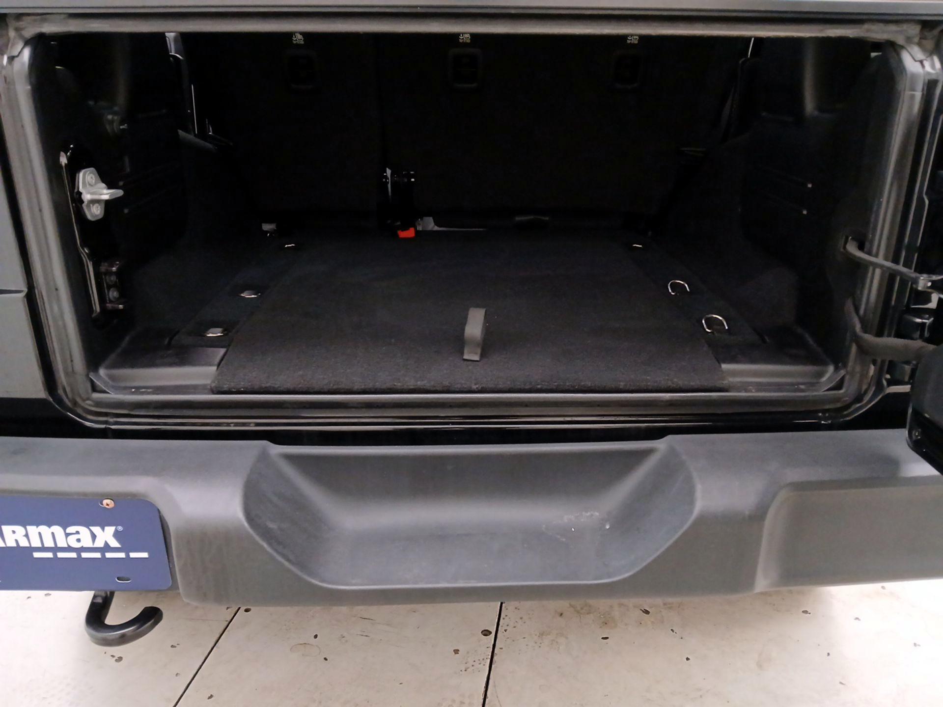 Thumbnail: 2022 Jeep Wrangler - 20