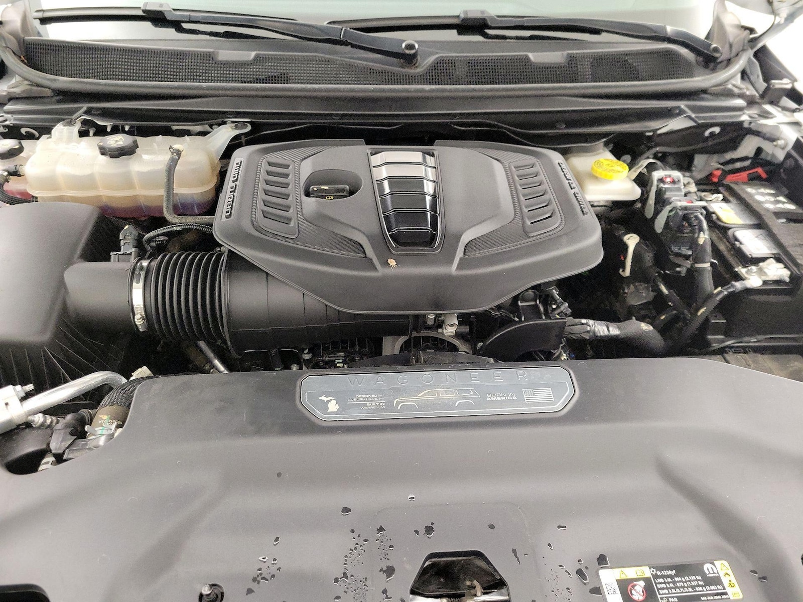 2024 Jeep Wagoneer L Series II - Photo 25