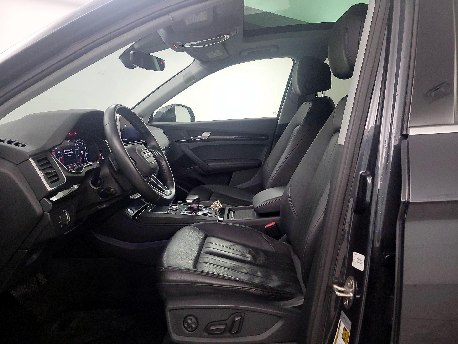 Thumbnail: 2020 Audi Q5 - 11