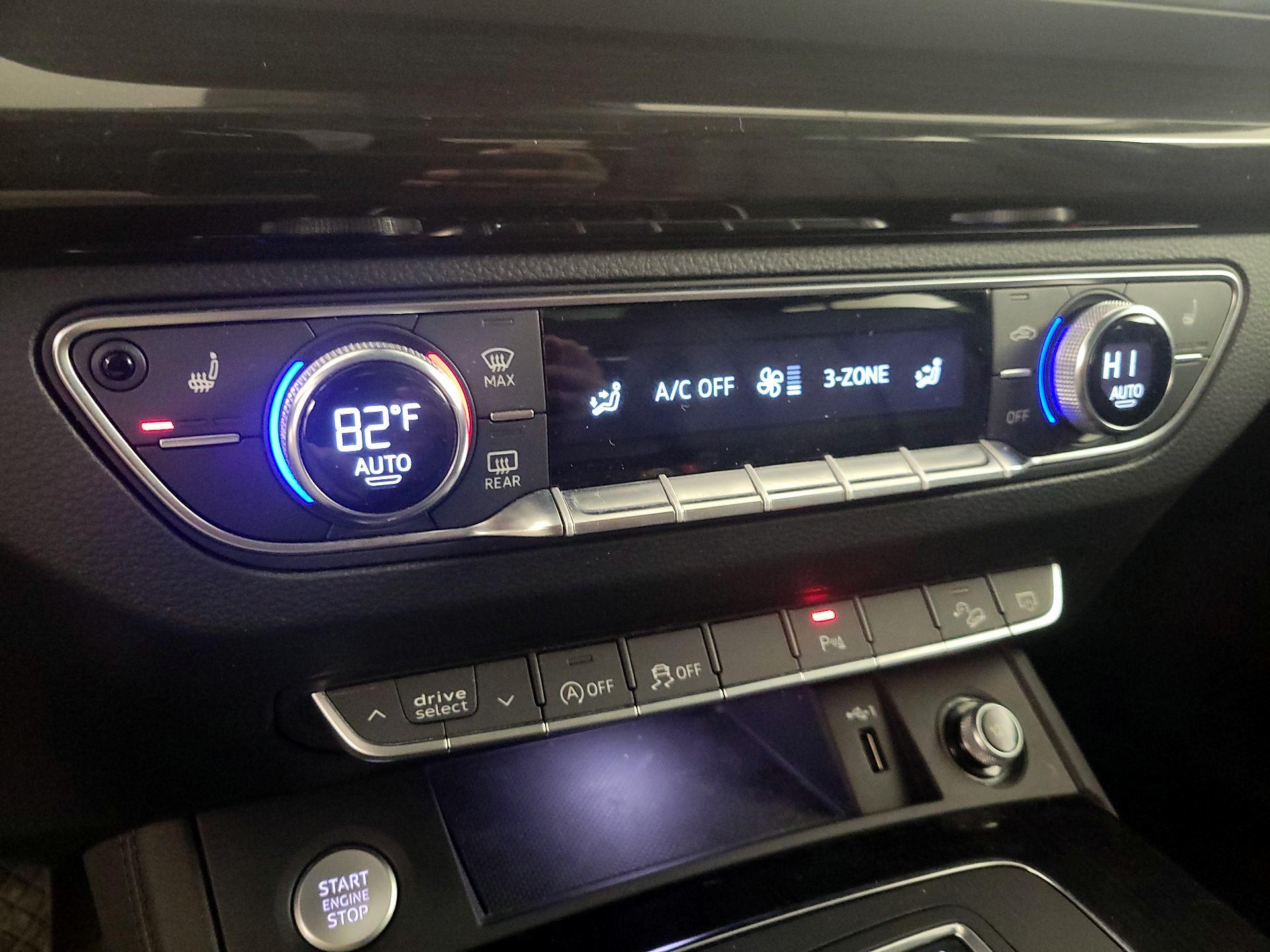 Thumbnail: 2020 Audi Q5 - 17