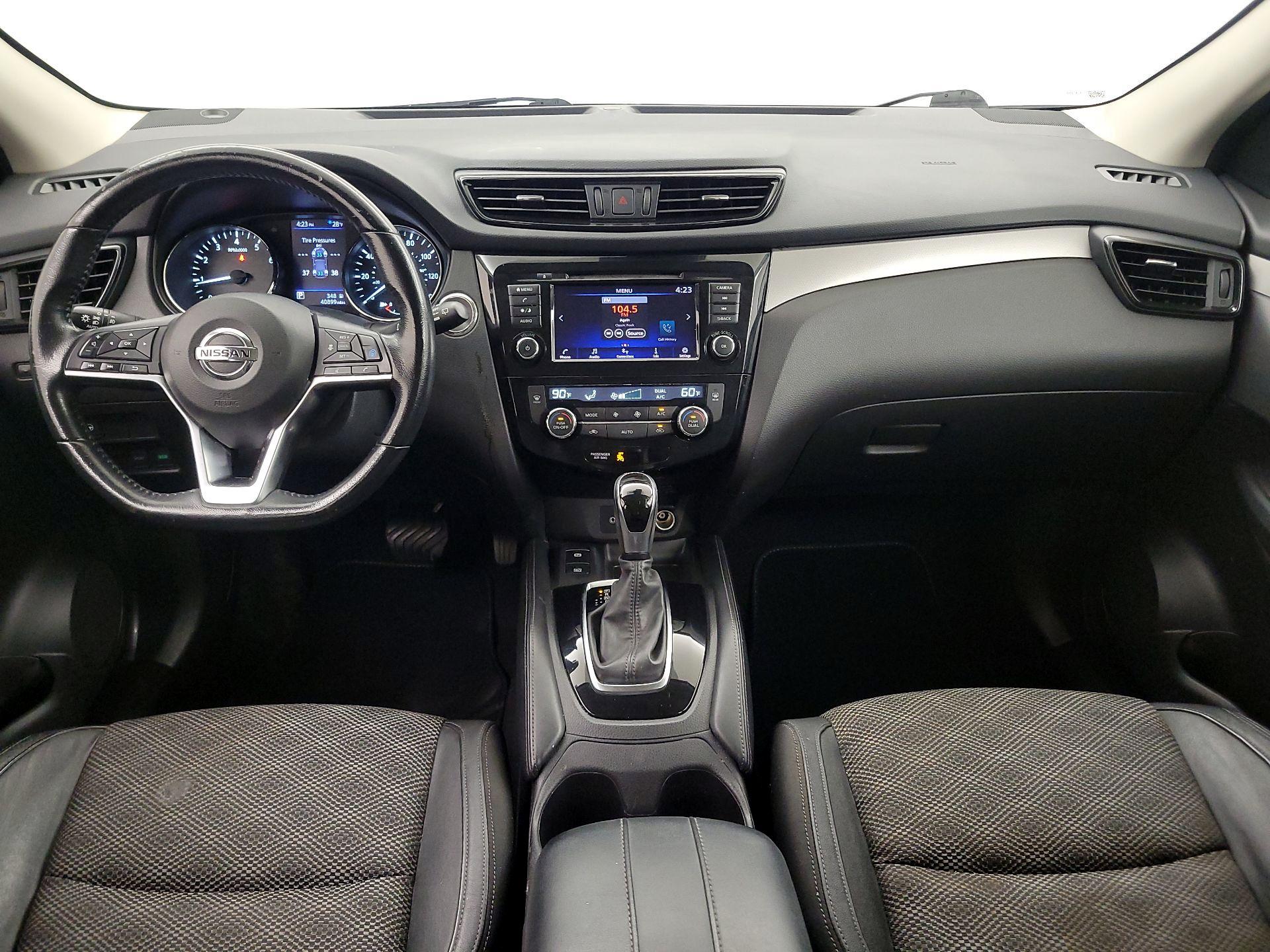 Thumbnail: 2020 Nissan Rogue Sport - 9