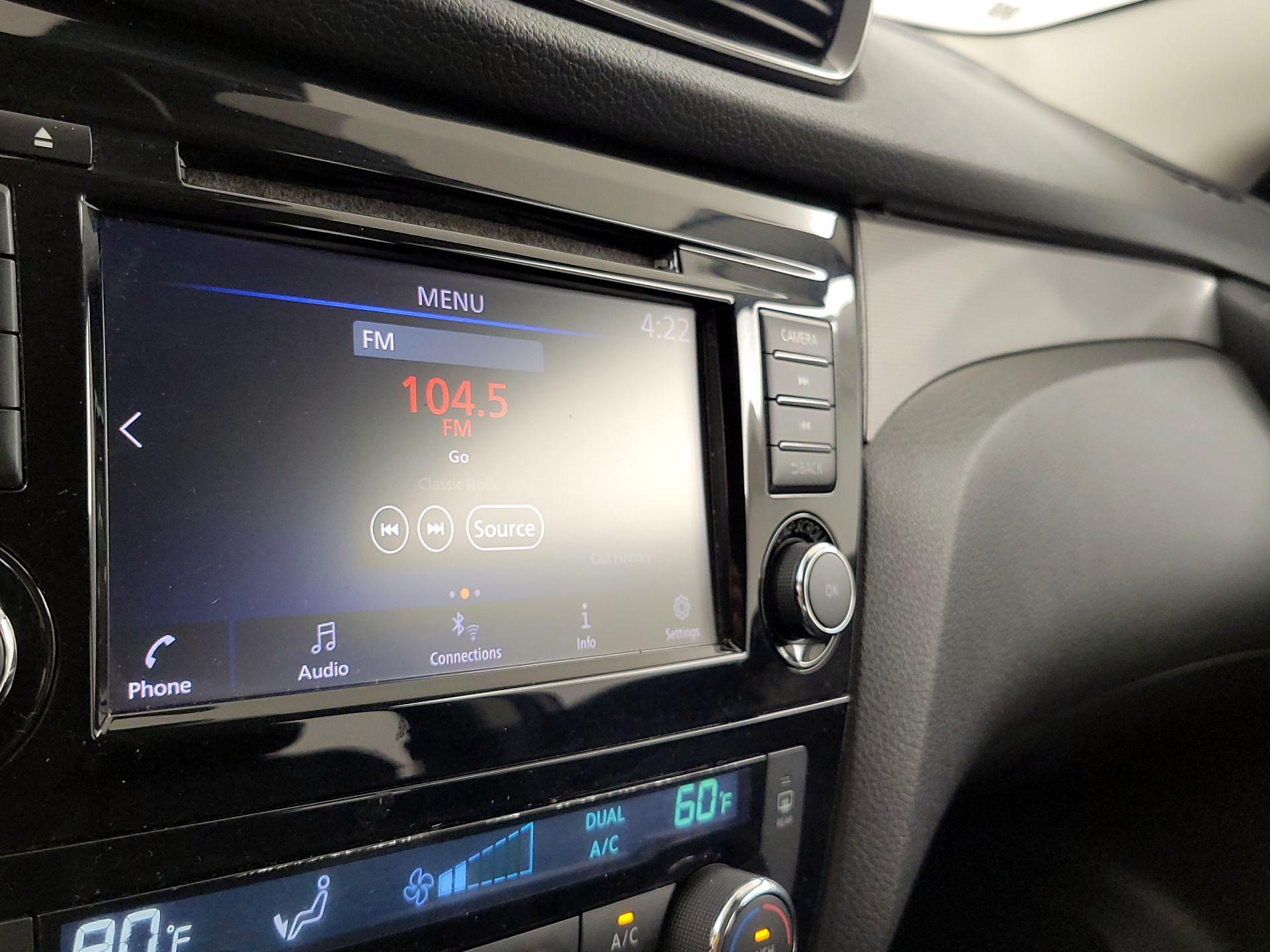 Thumbnail: 2020 Nissan Rogue Sport - 15