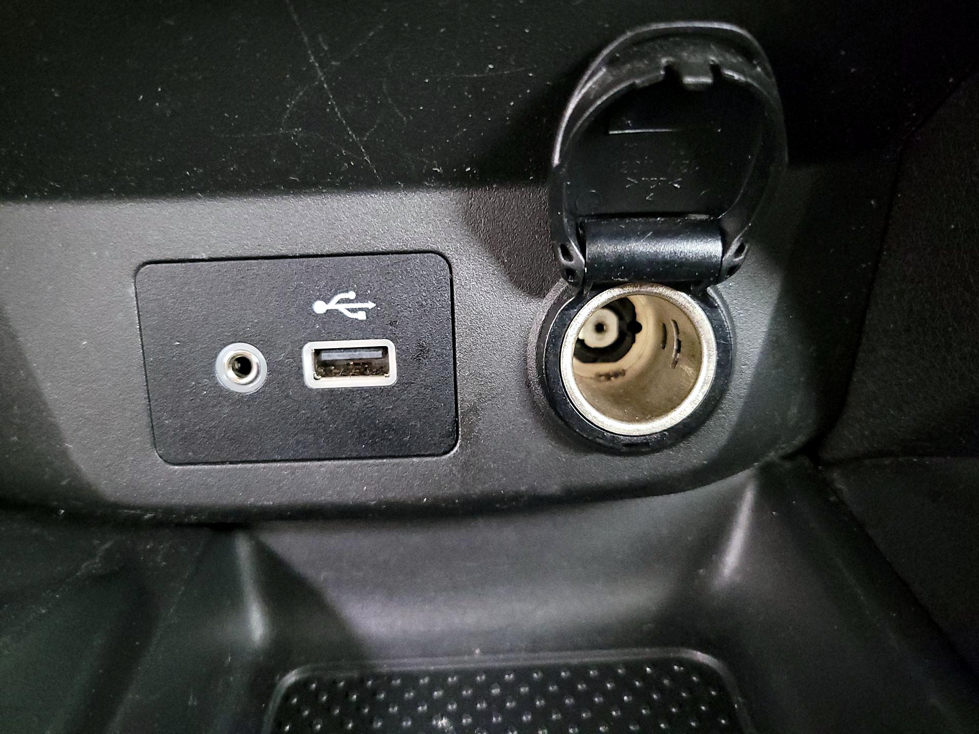 Thumbnail: 2020 Nissan Rogue Sport - 18