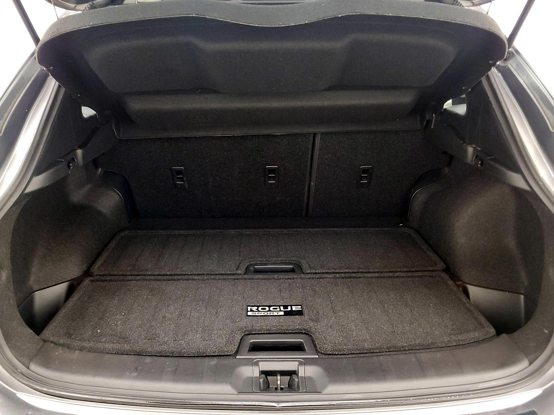 Thumbnail: 2020 Nissan Rogue Sport - 20