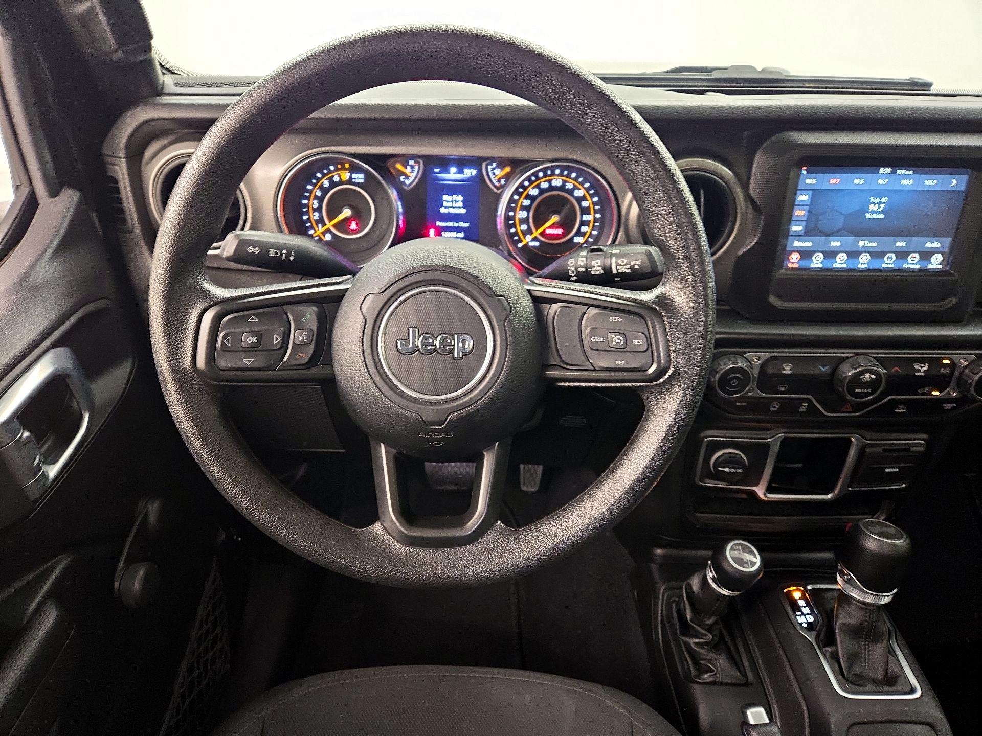 Thumbnail: 2022 Jeep Wrangler - 10