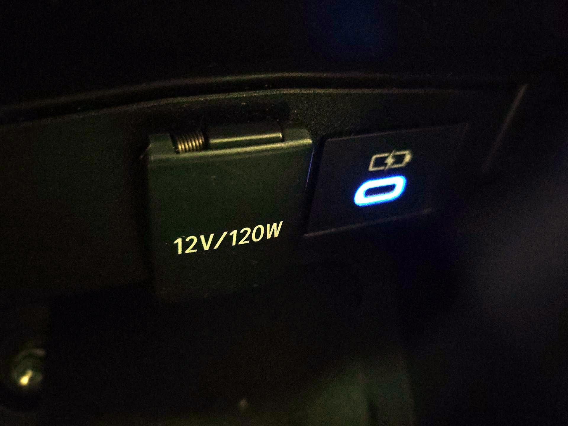 Thumbnail: 2022 Toyota Corolla - 18