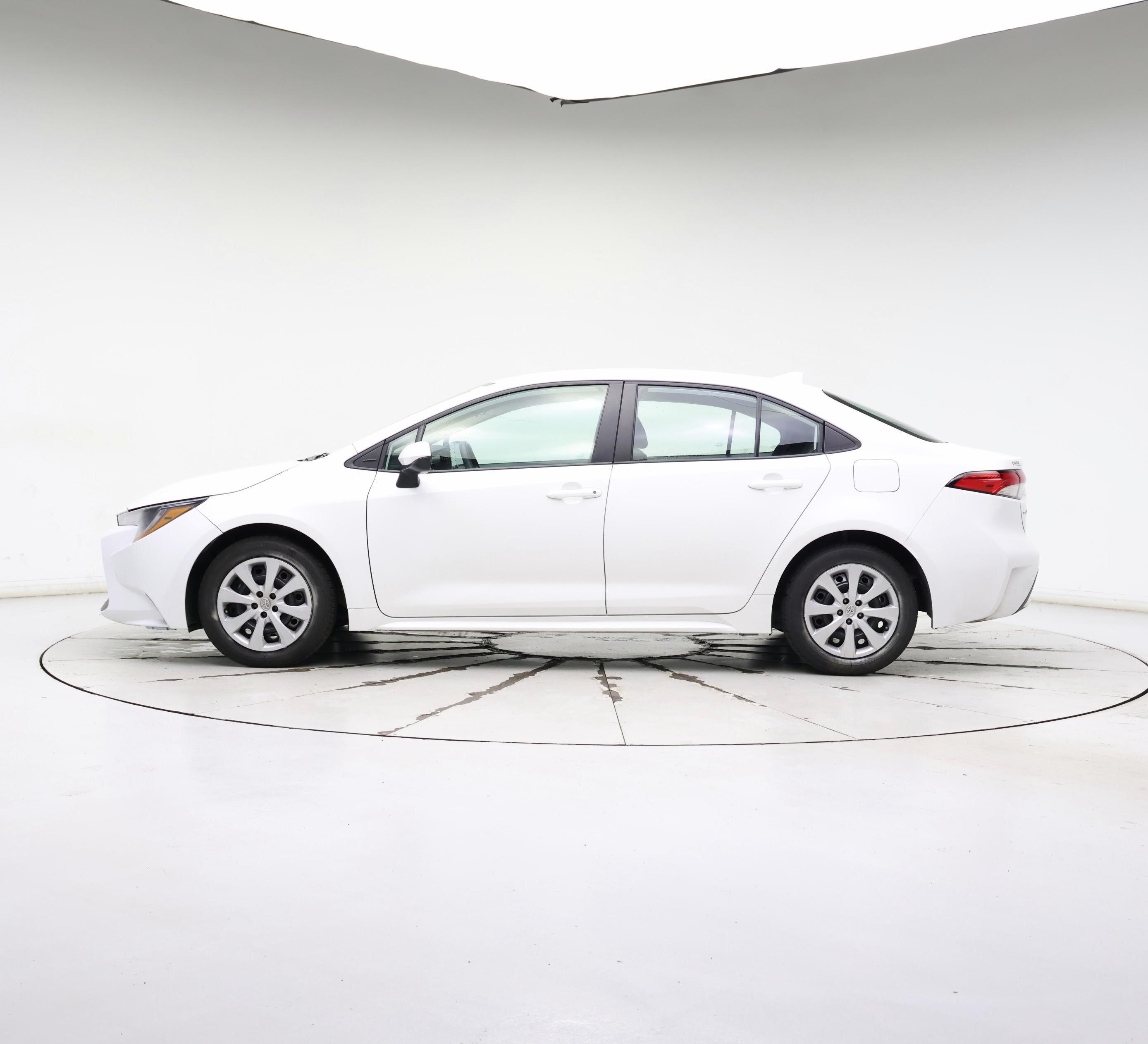 Thumbnail: 2022 Toyota Corolla - 3