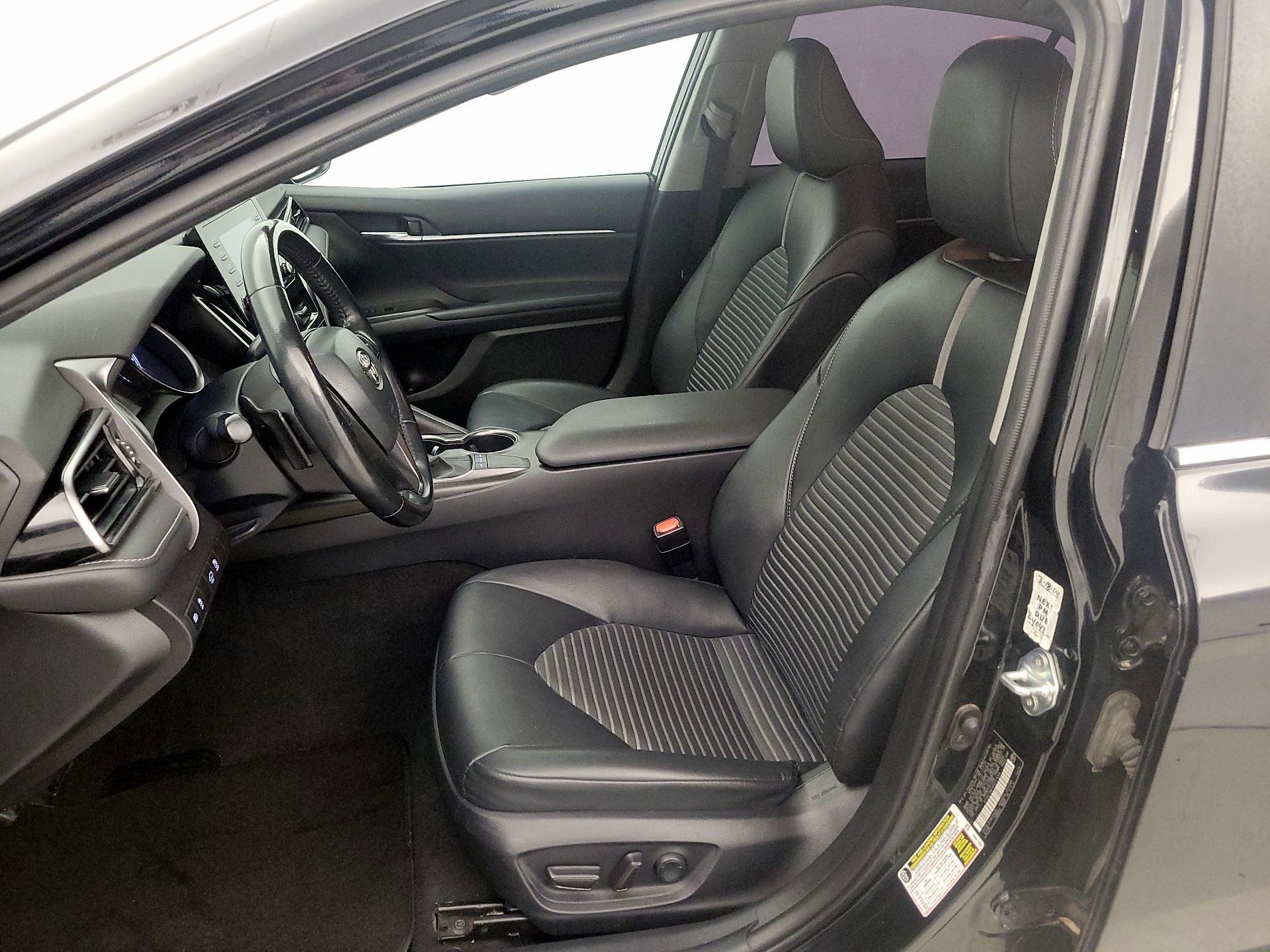 Thumbnail: 2023 Toyota Camry - 11