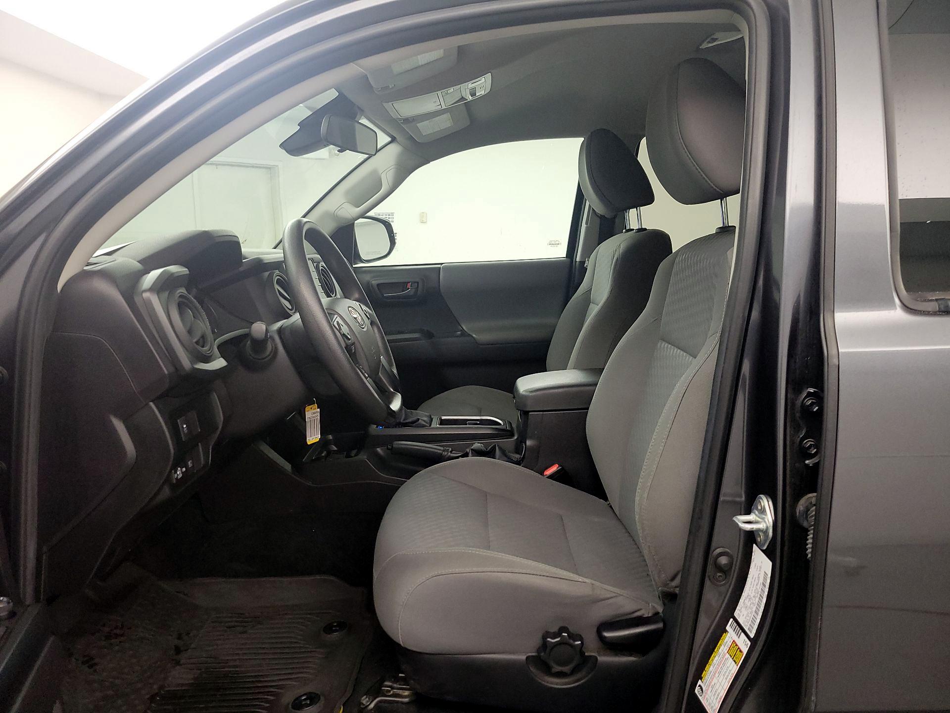 Thumbnail: 2022 Toyota Tacoma - 11