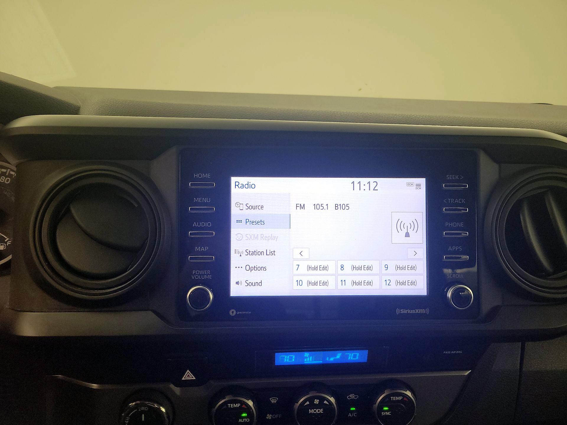 Thumbnail: 2022 Toyota Tacoma - 15