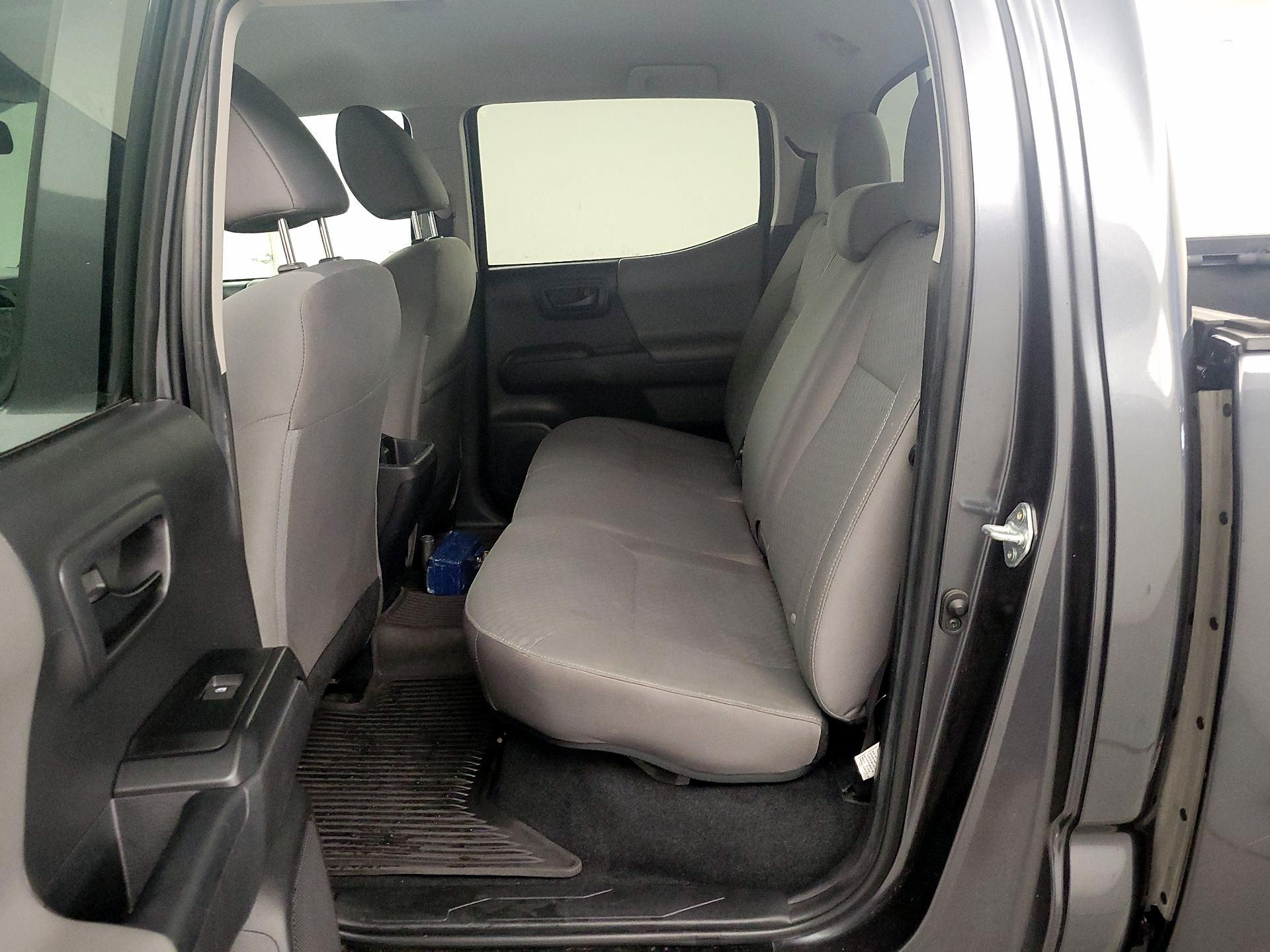 Thumbnail: 2022 Toyota Tacoma - 19