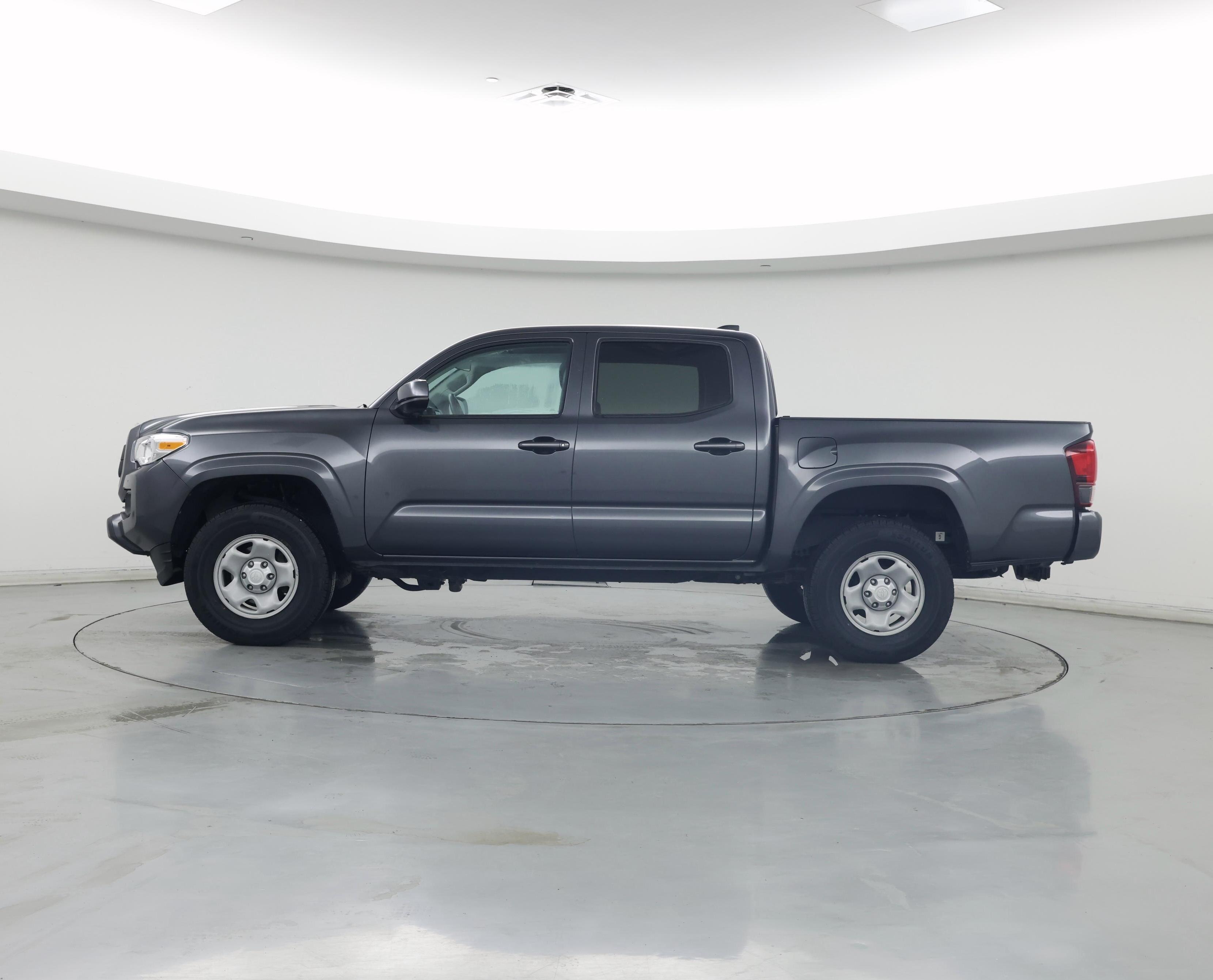 Thumbnail: 2022 Toyota Tacoma - 3