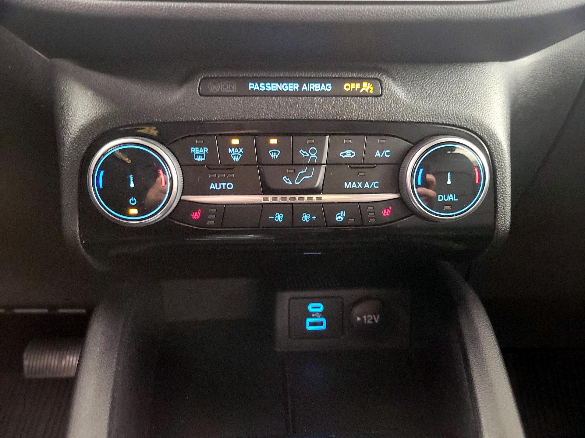 Thumbnail: 2022 Ford Escape - 17