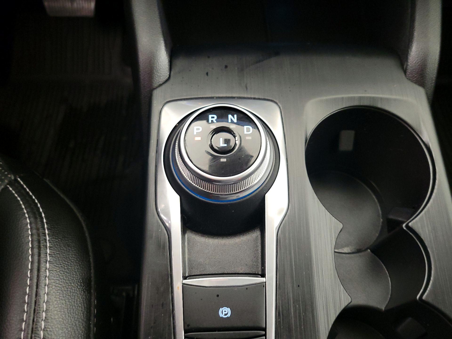 Thumbnail: 2022 Ford Escape - 18