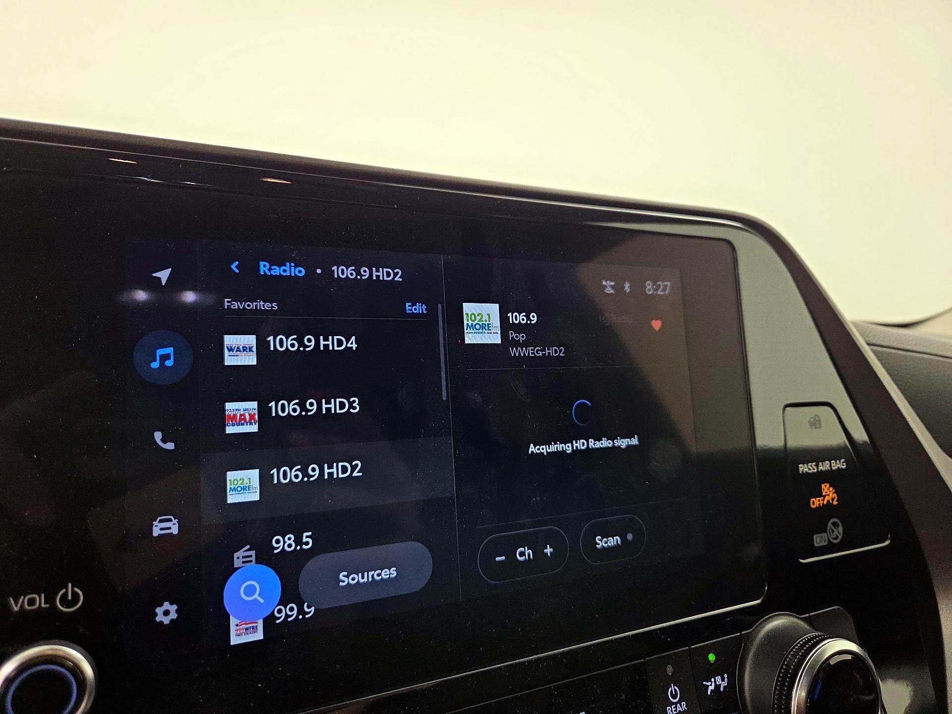 Thumbnail: 2023 Toyota Highlander - 15