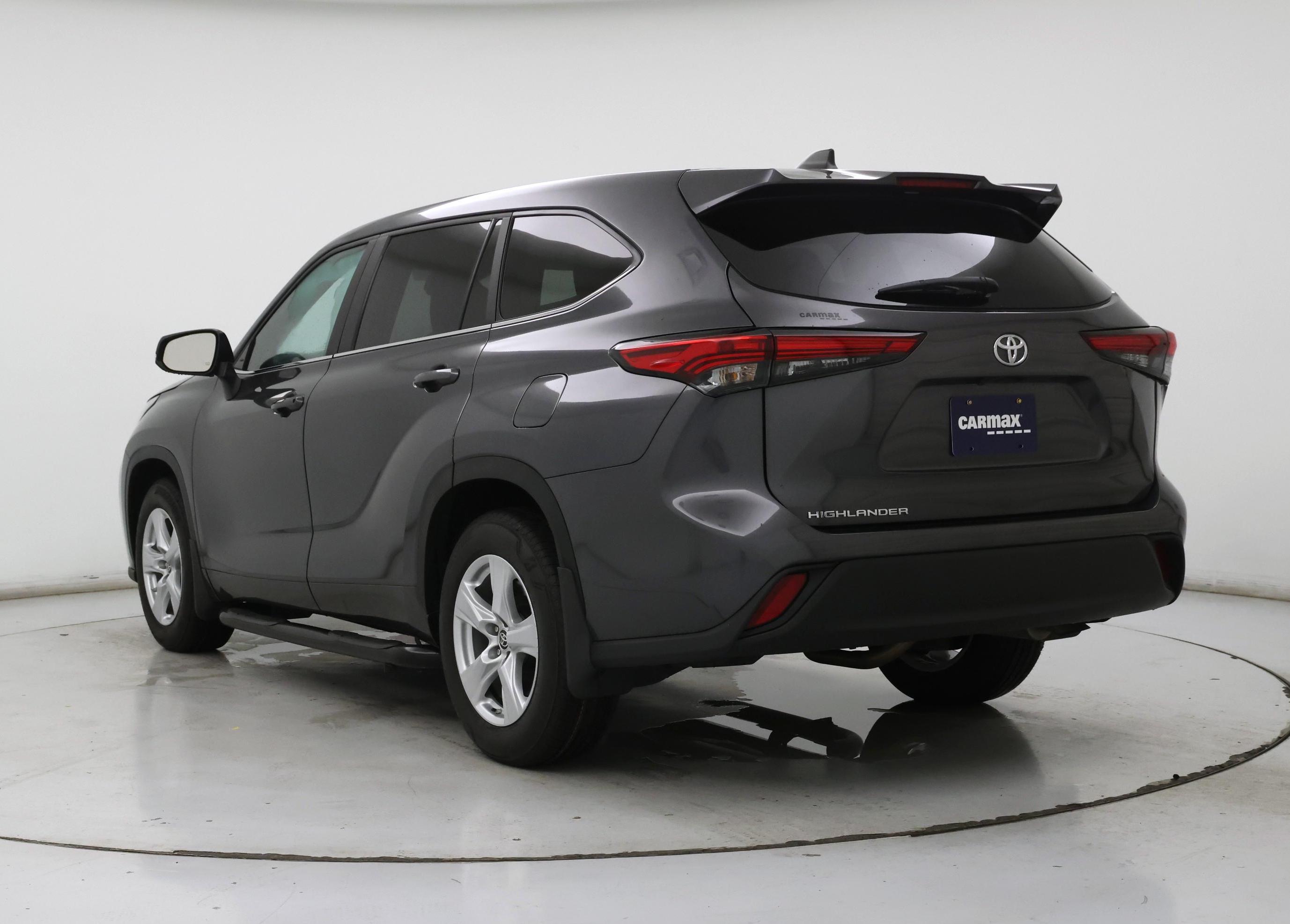 Thumbnail: 2023 Toyota Highlander - 2