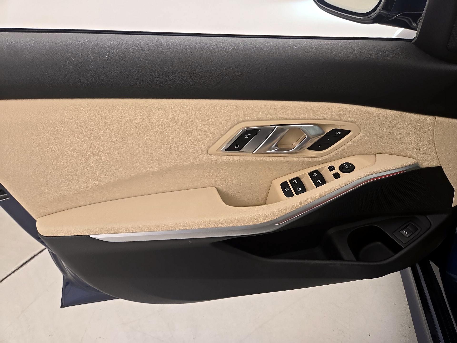 Thumbnail: 2020 BMW 3 Series - 12