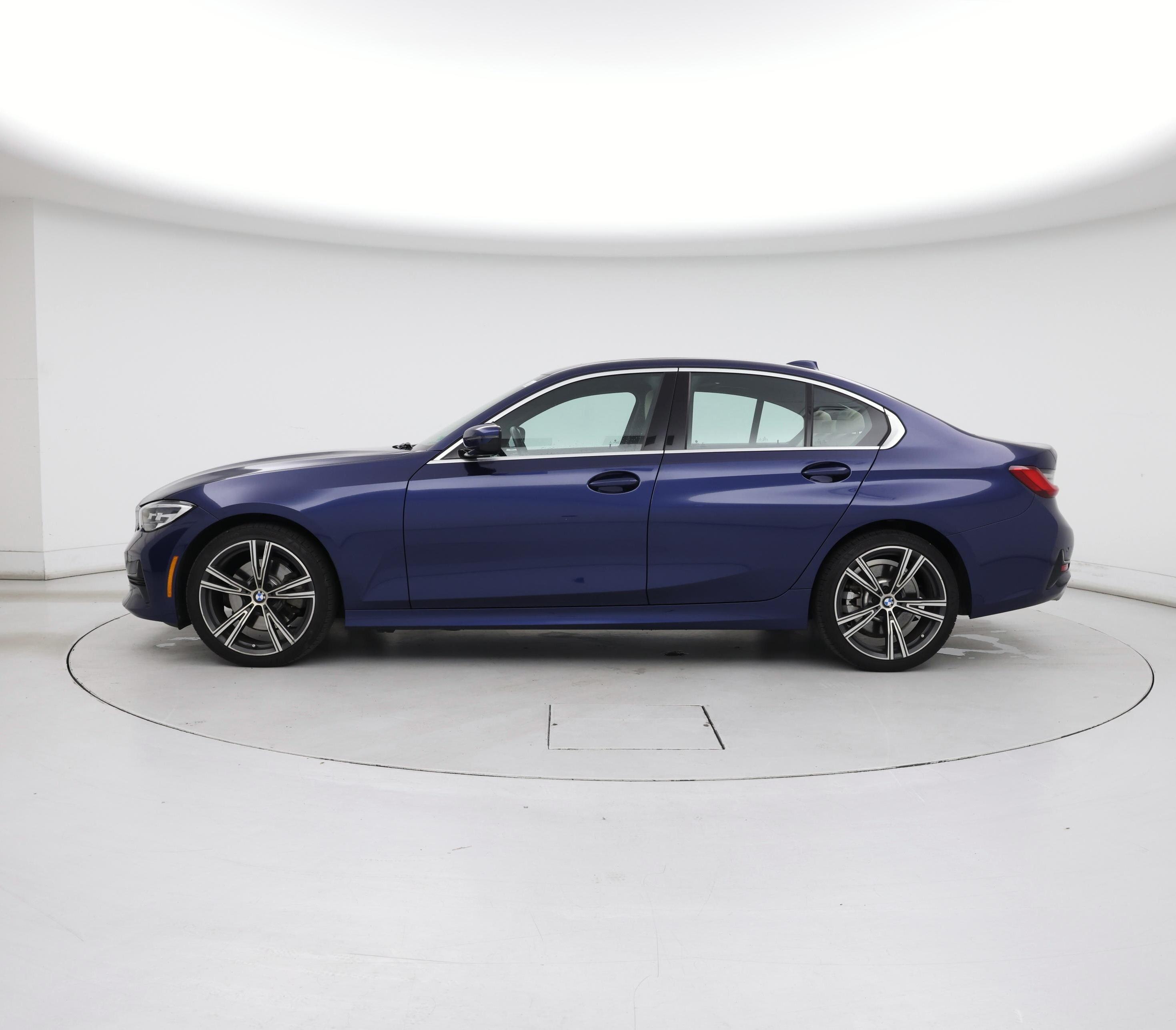 Thumbnail: 2020 BMW 3 Series - 3