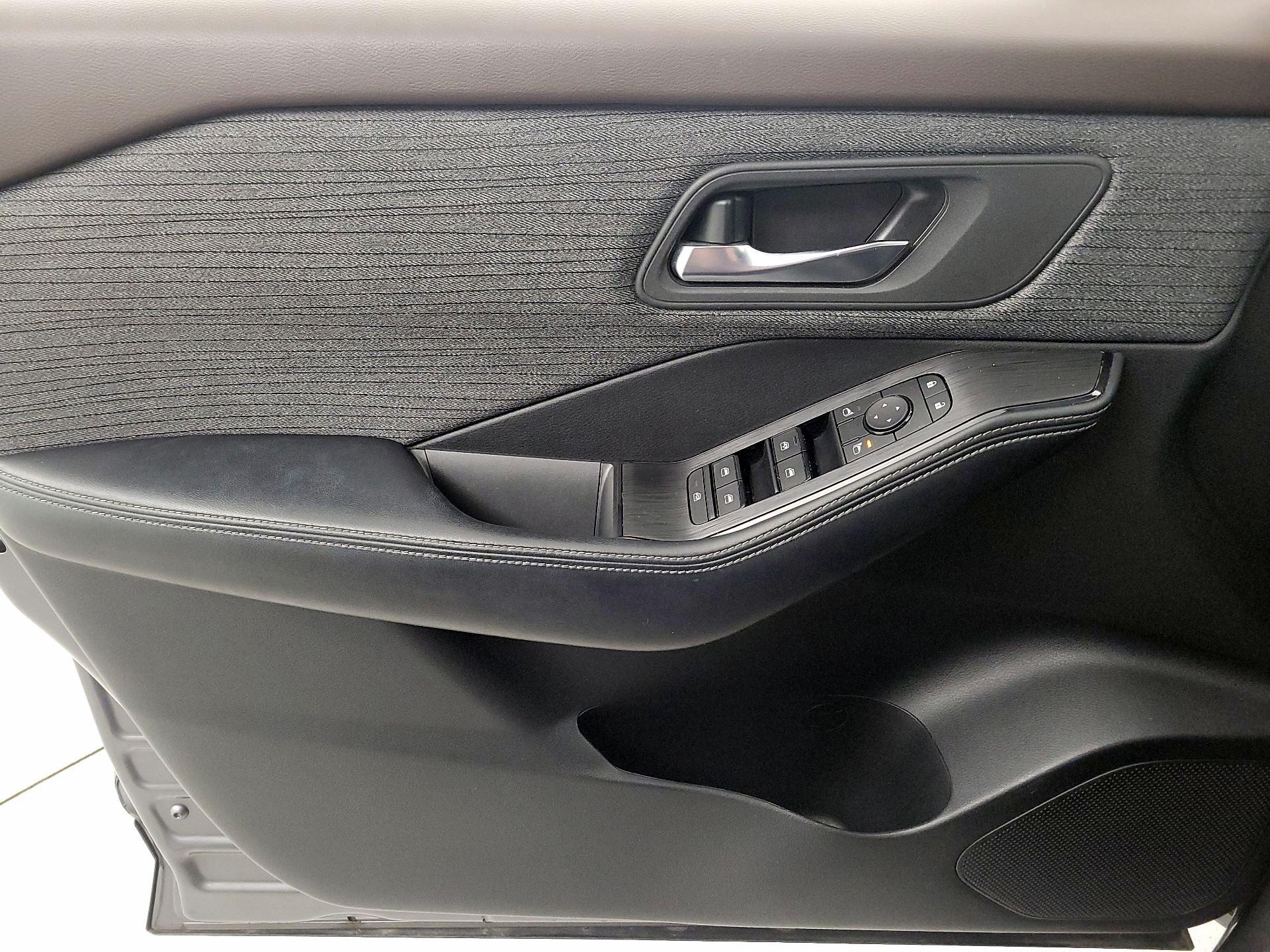 Thumbnail: 2023 Nissan Rogue - 12