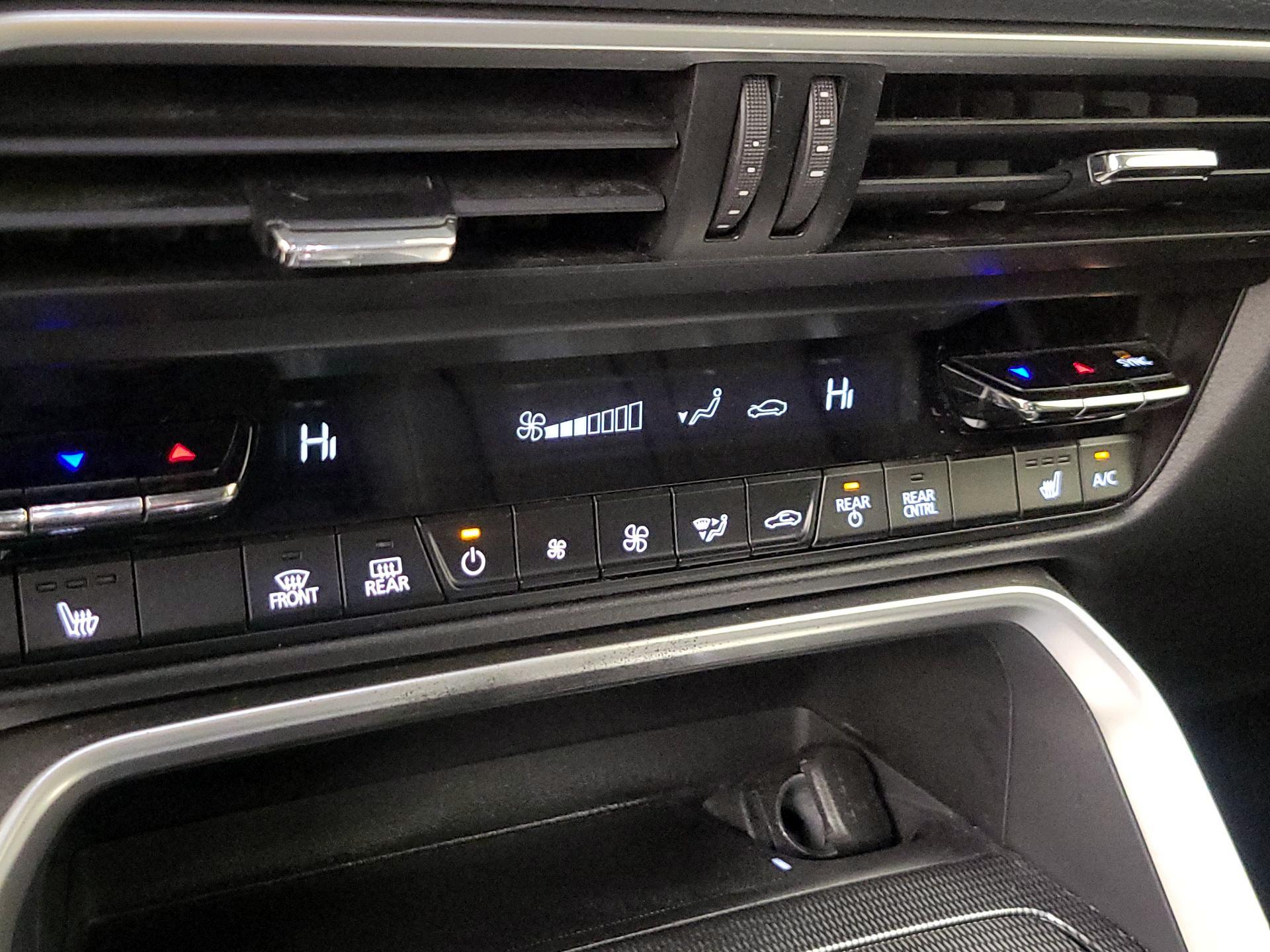 Thumbnail: 2024 Mazda CX-90 - 16