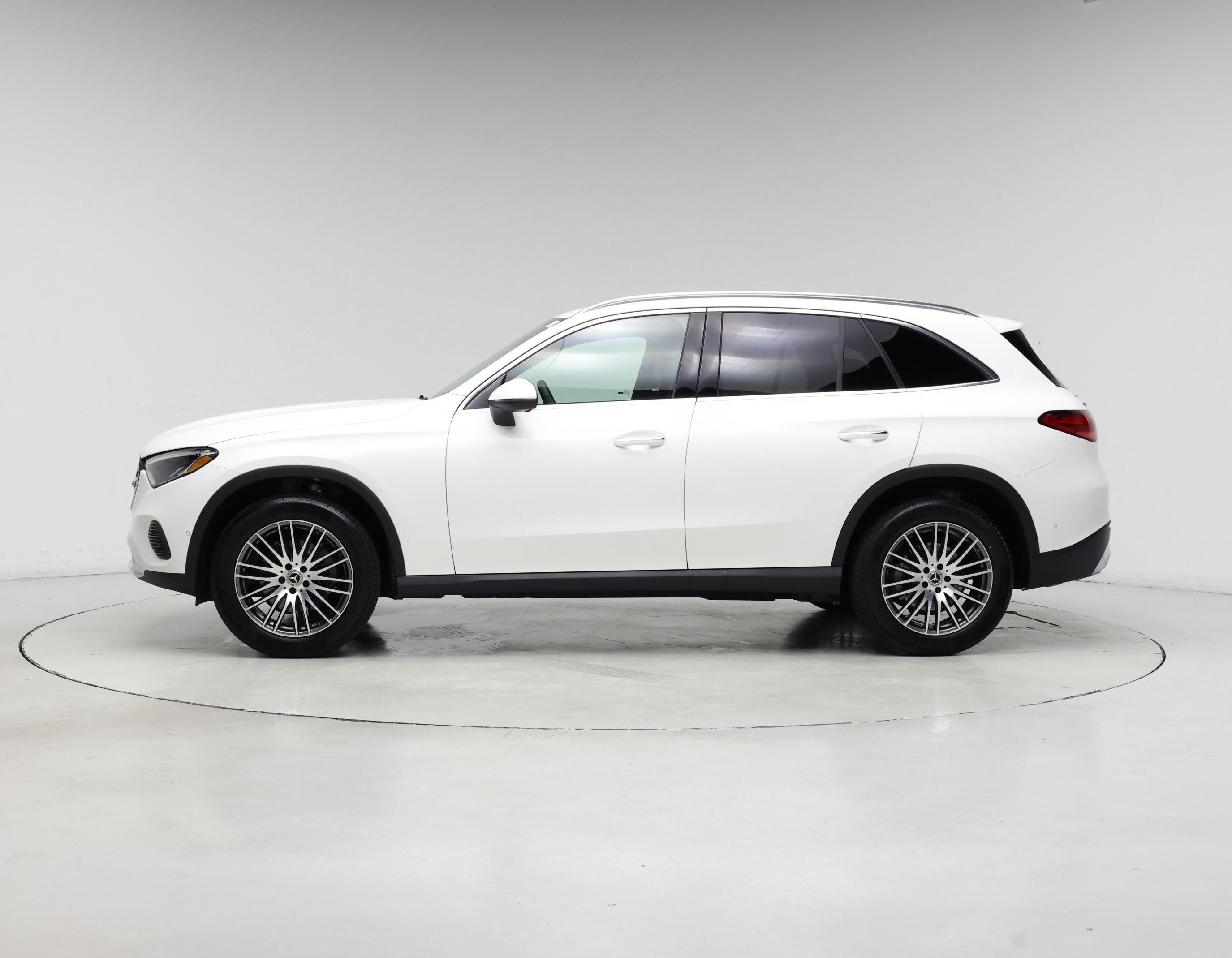 Thumbnail: 2025 Mercedes-Benz GLC - 3