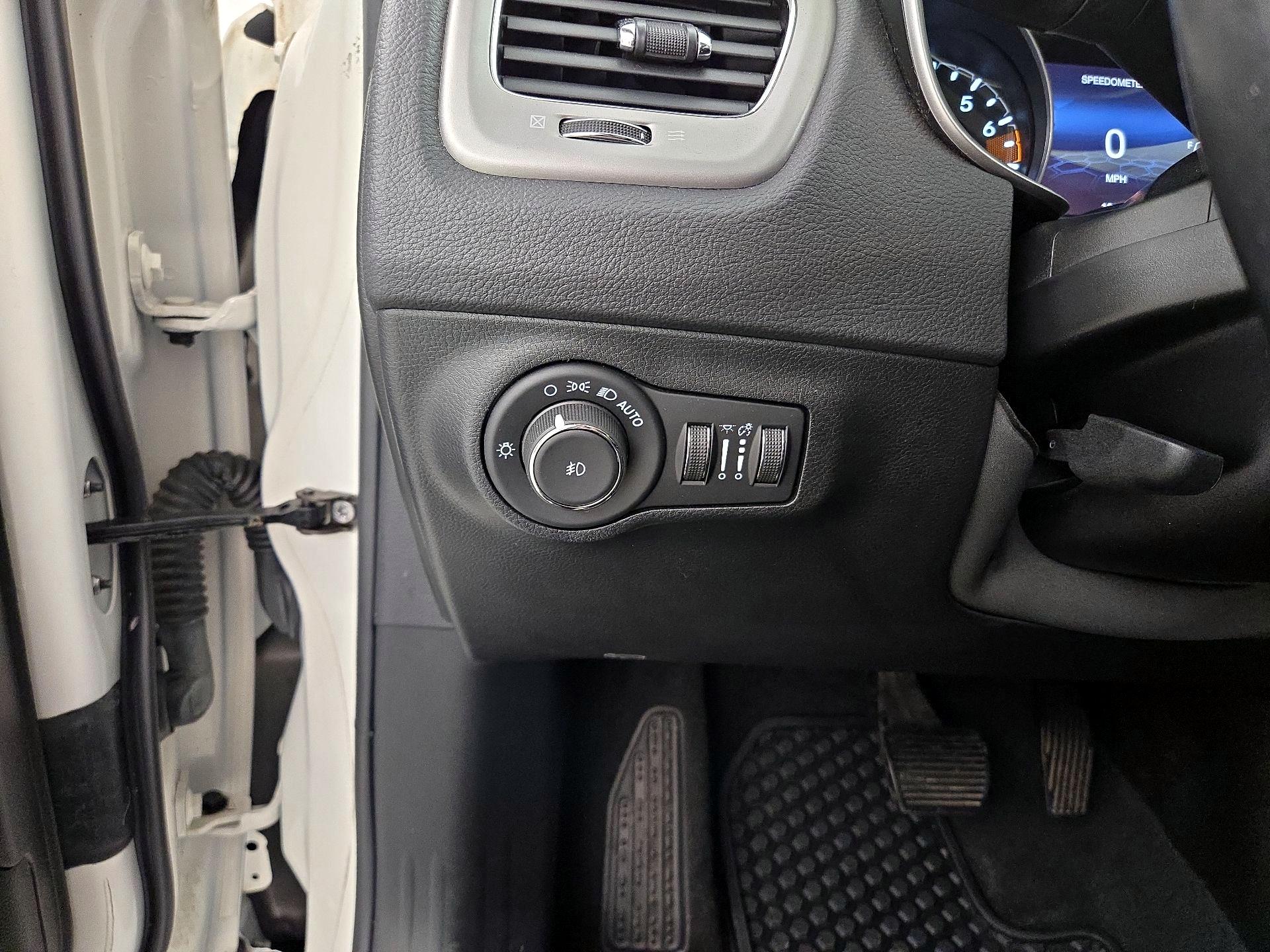 Thumbnail: 2021 Jeep Compass - 13