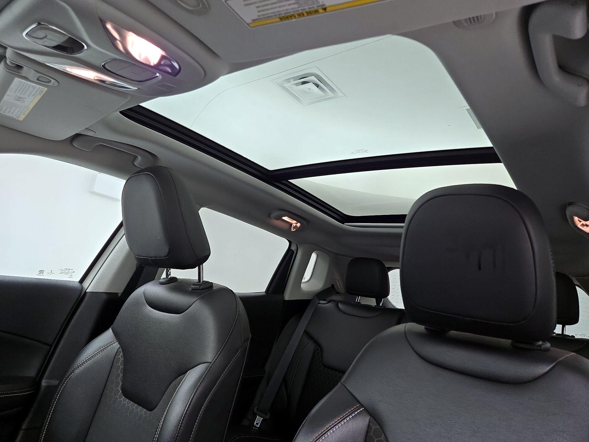 Thumbnail: 2021 Jeep Compass - 19