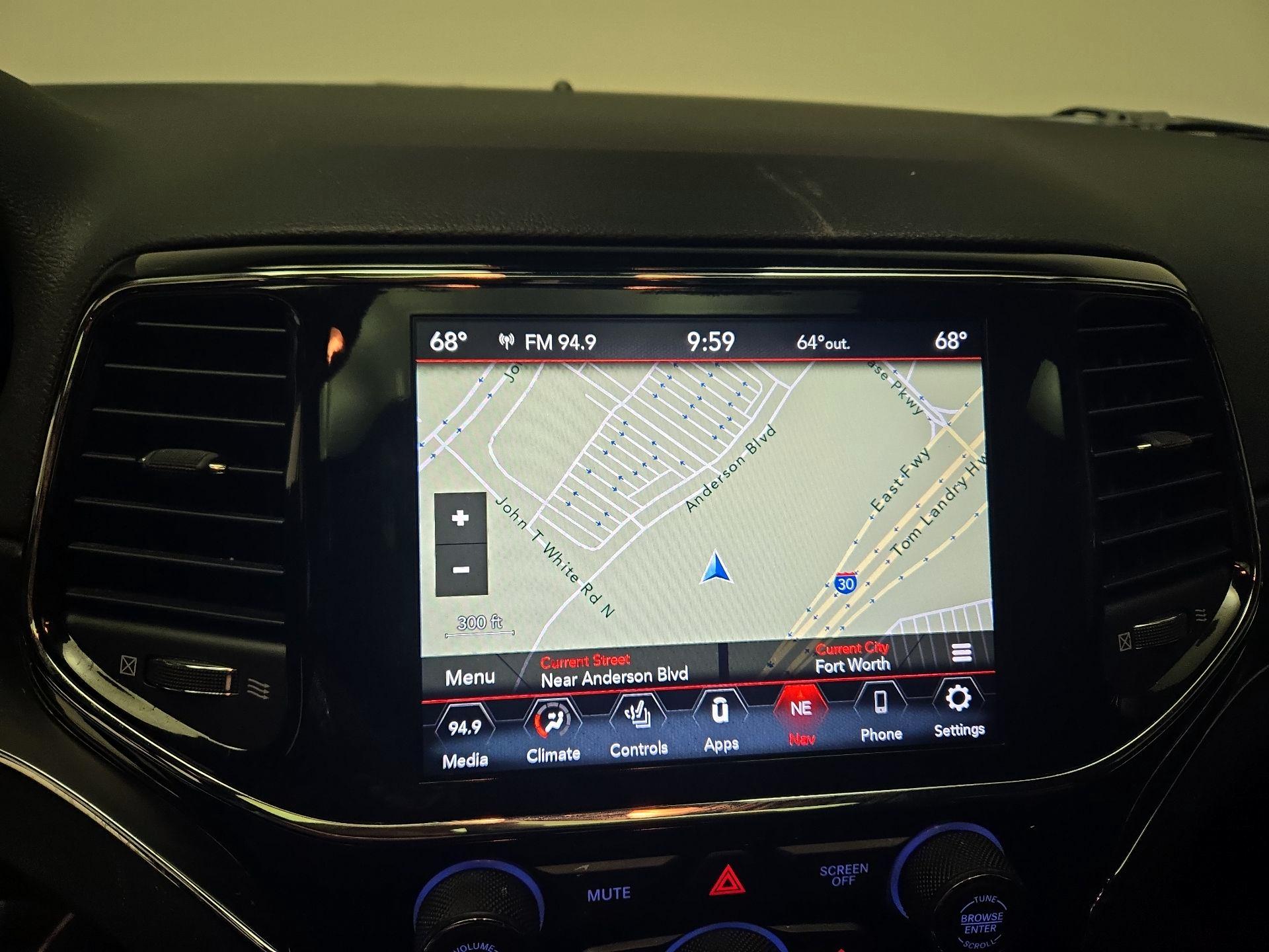 Thumbnail: 2021 Jeep Grand Cherokee - 14