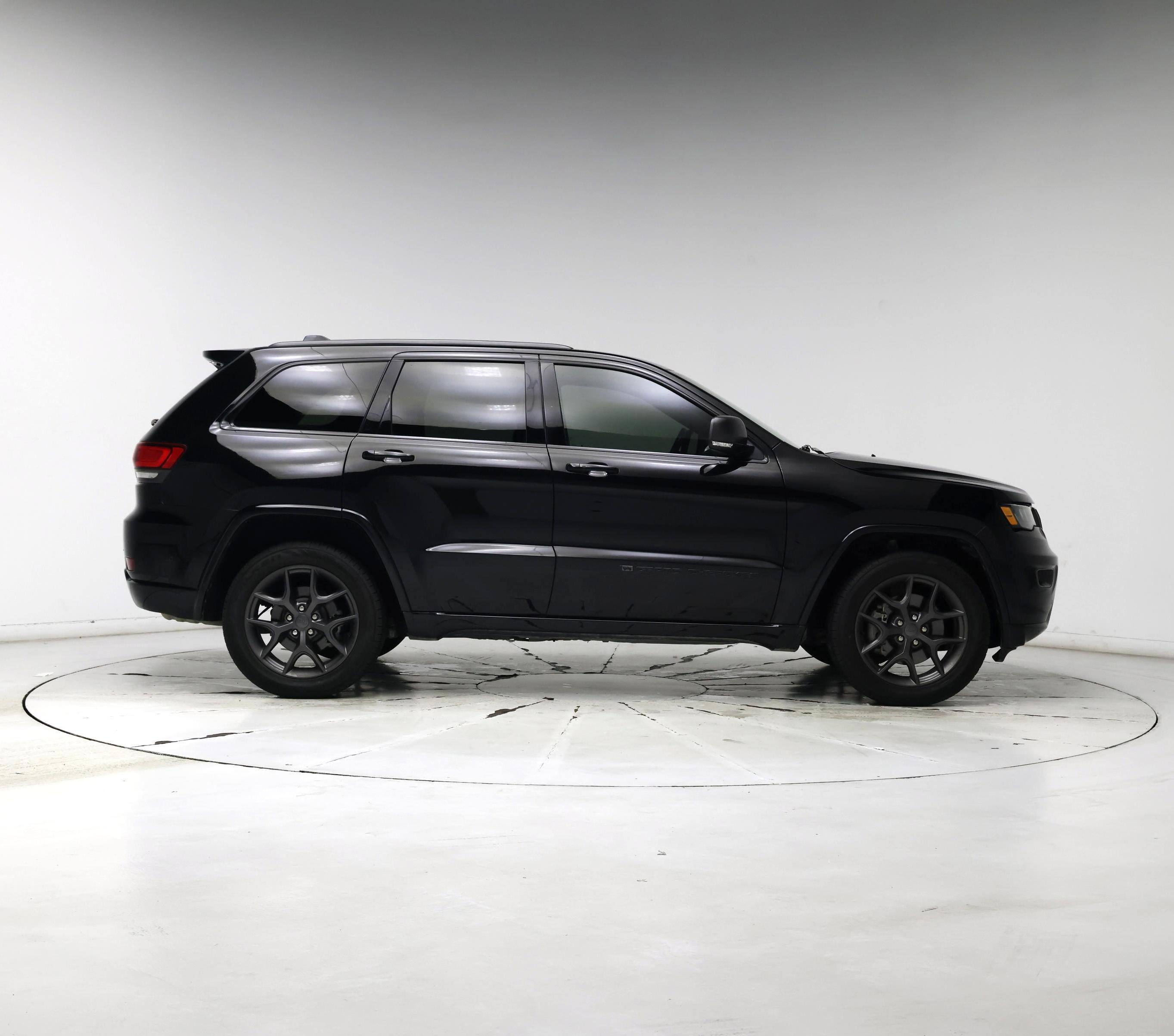 Thumbnail: 2021 Jeep Grand Cherokee - 7