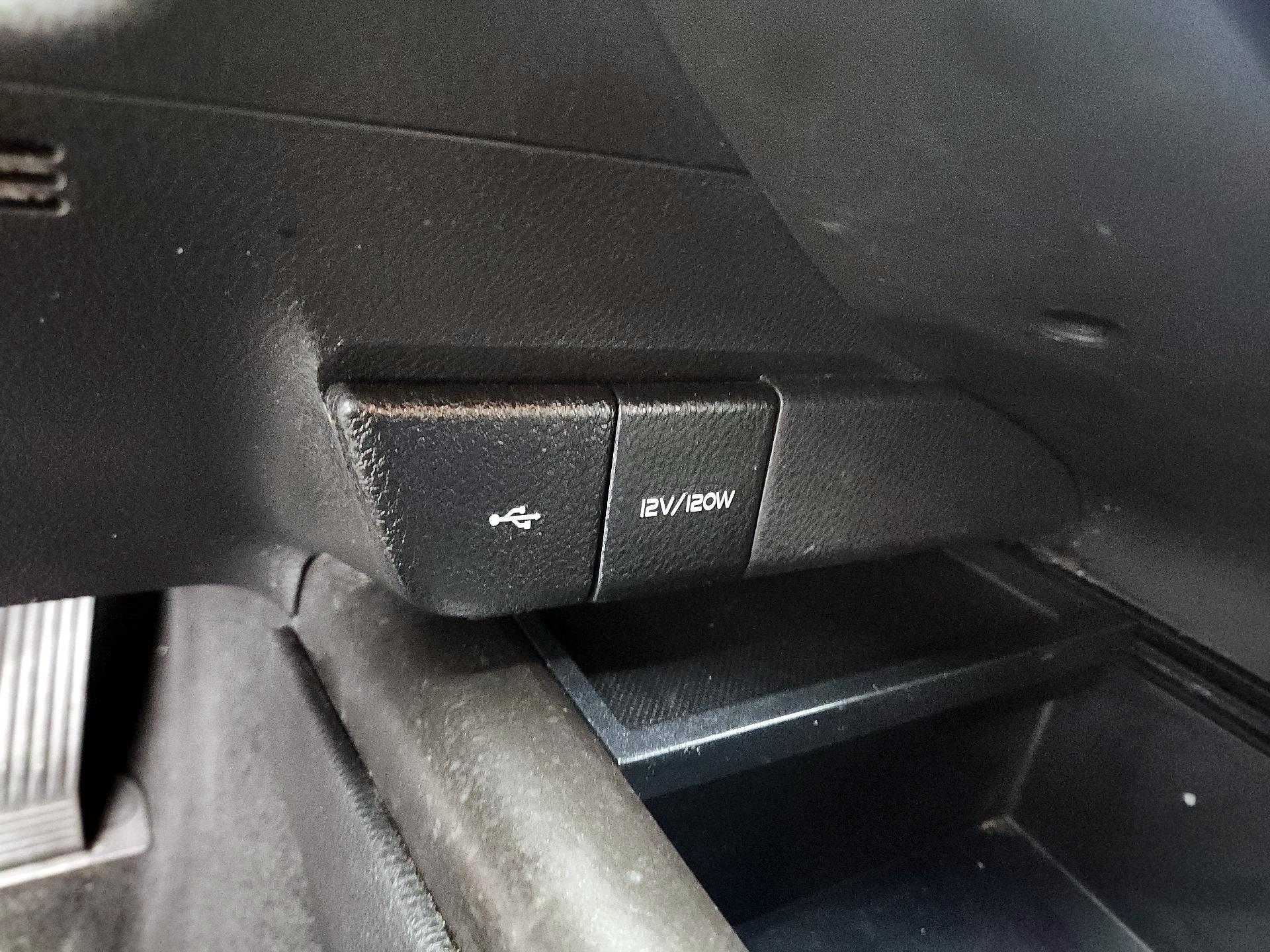 Thumbnail: 2023 Toyota Camry - 16