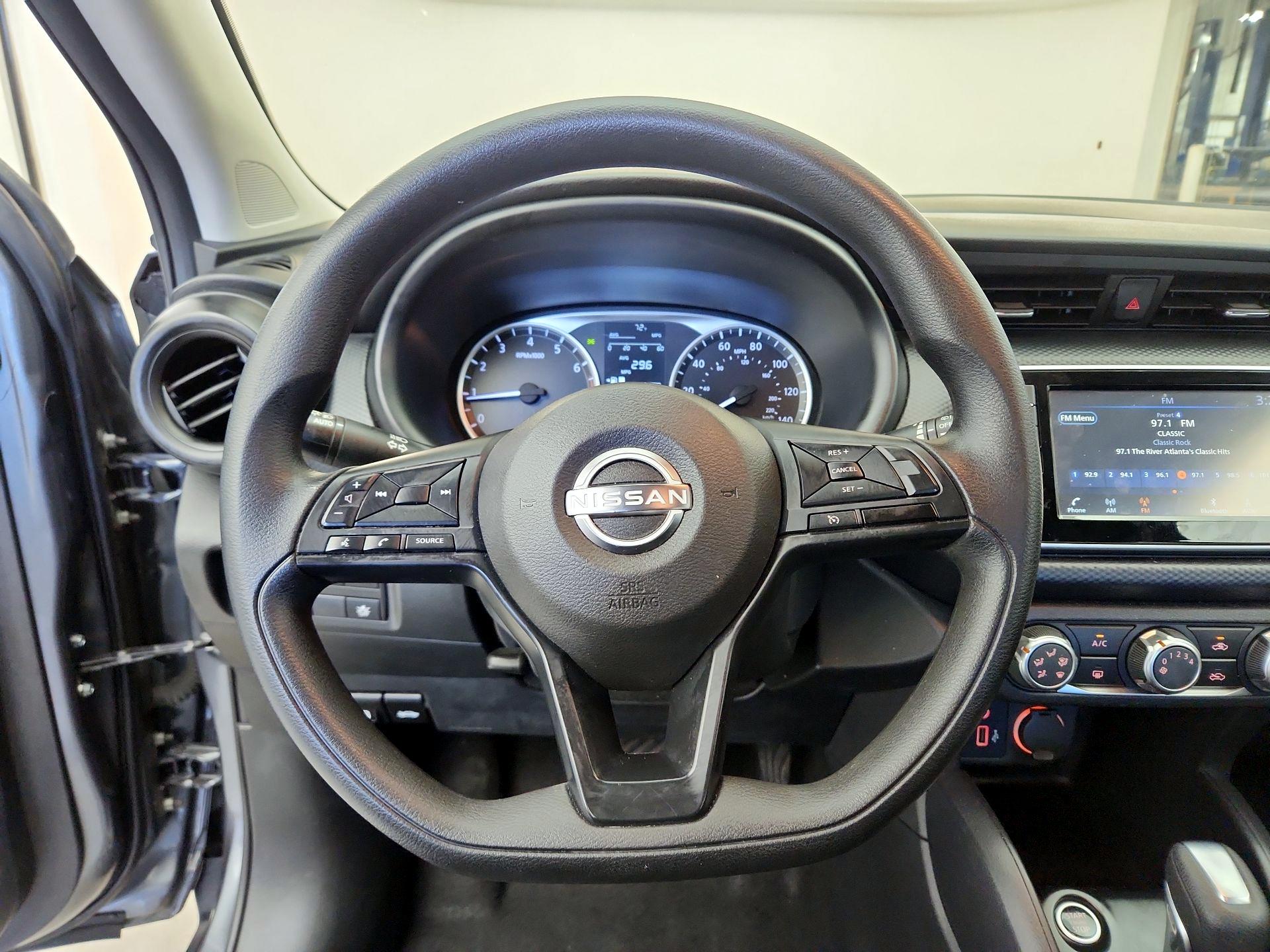 Thumbnail: 2023 Nissan Kicks - 10