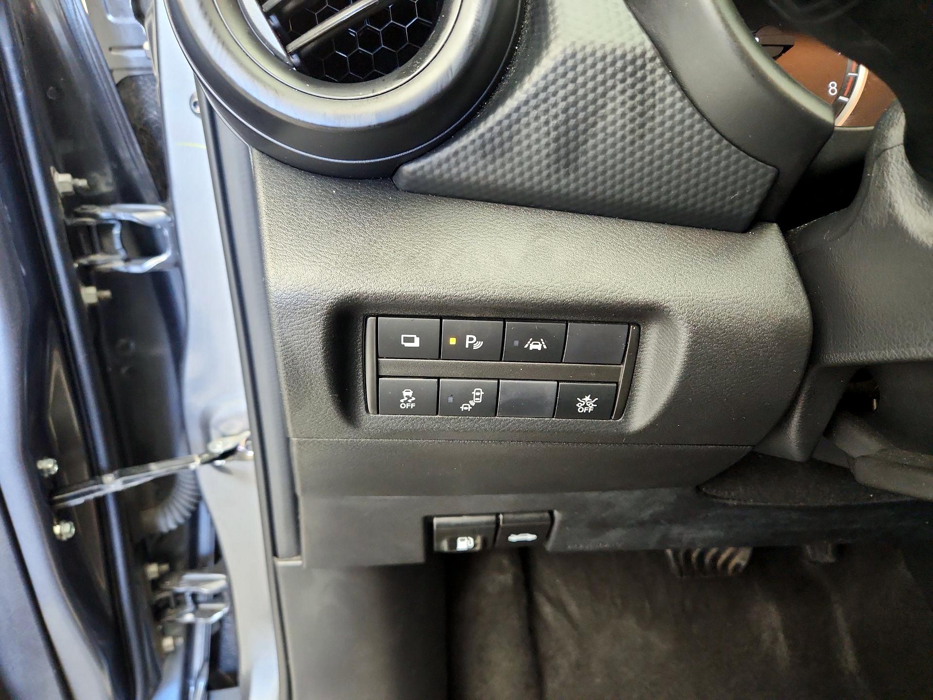 Thumbnail: 2023 Nissan Kicks - 13