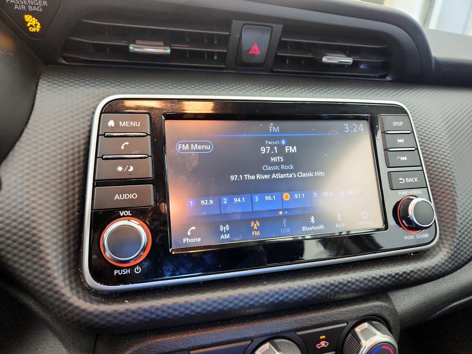 Thumbnail: 2023 Nissan Kicks - 15