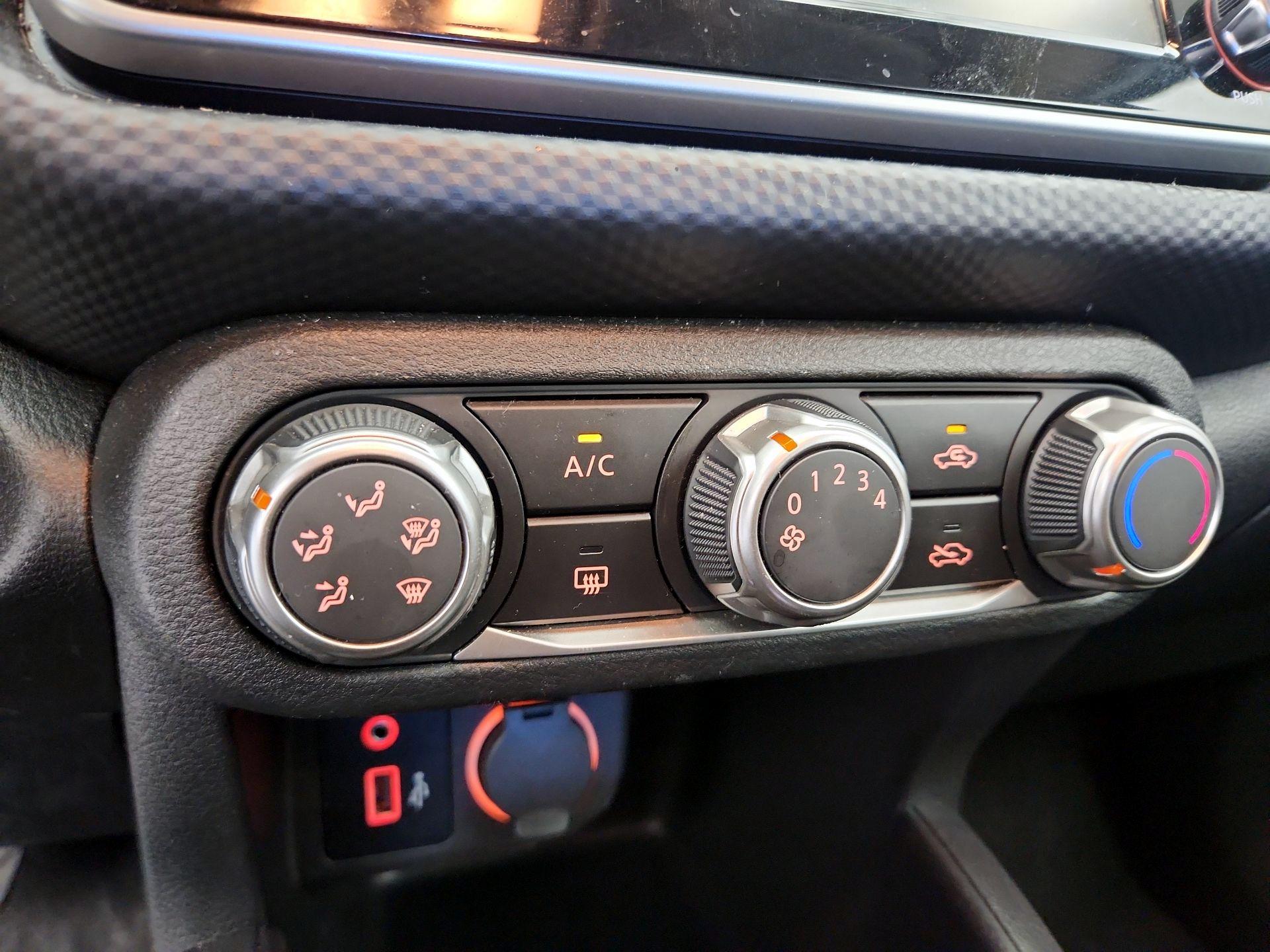 Thumbnail: 2023 Nissan Kicks - 16