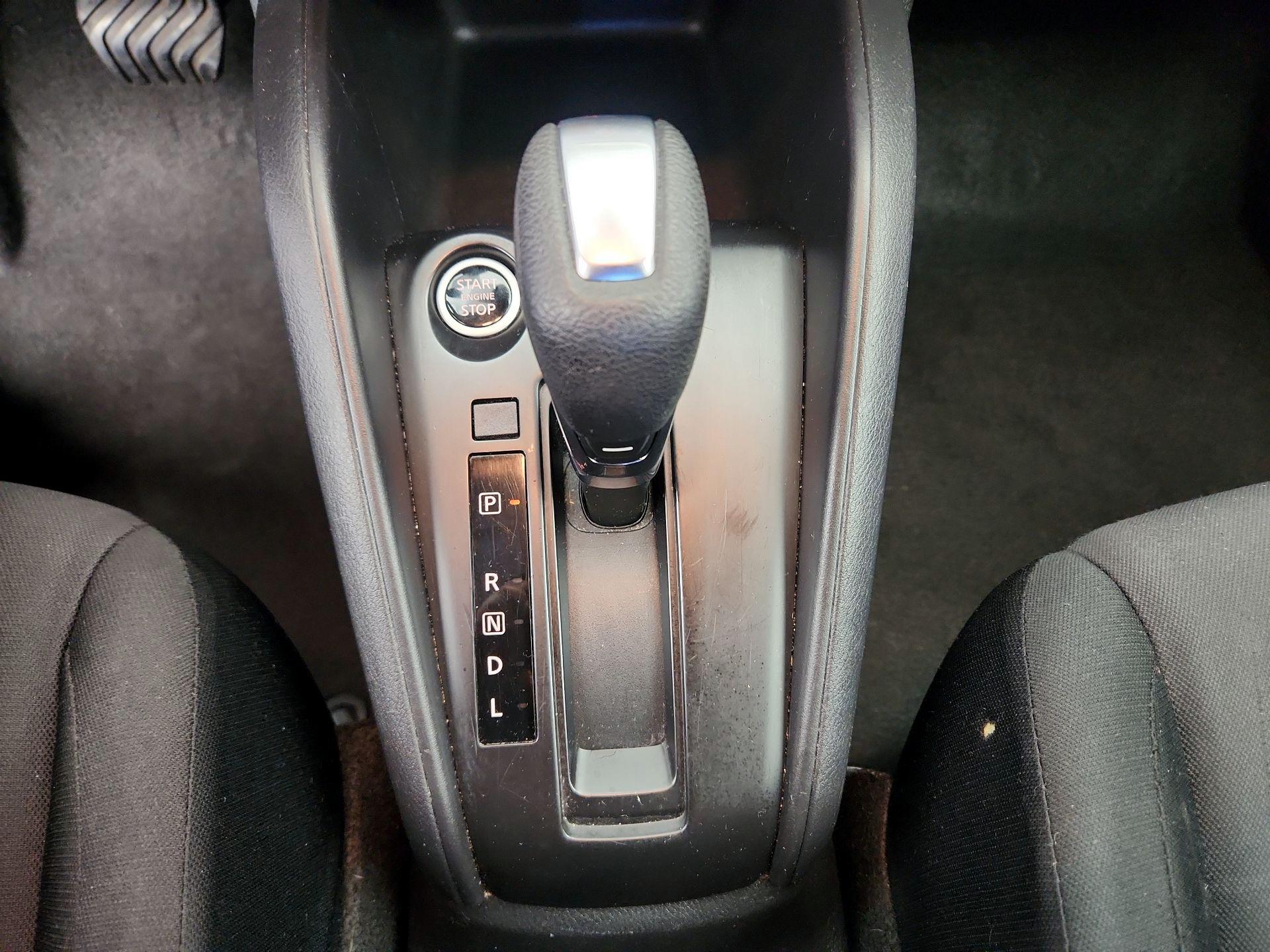 Thumbnail: 2023 Nissan Kicks - 17