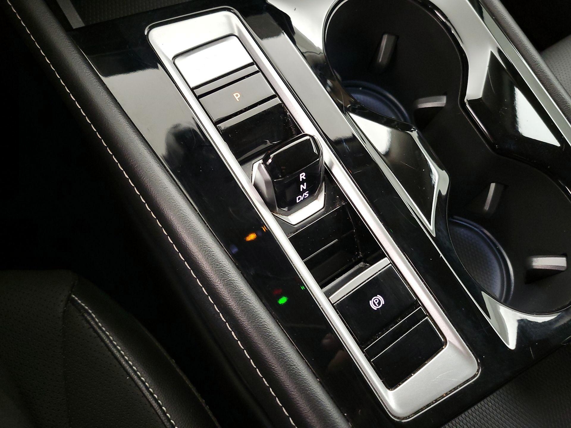 Thumbnail: 2024 Volkswagen Atlas - 17