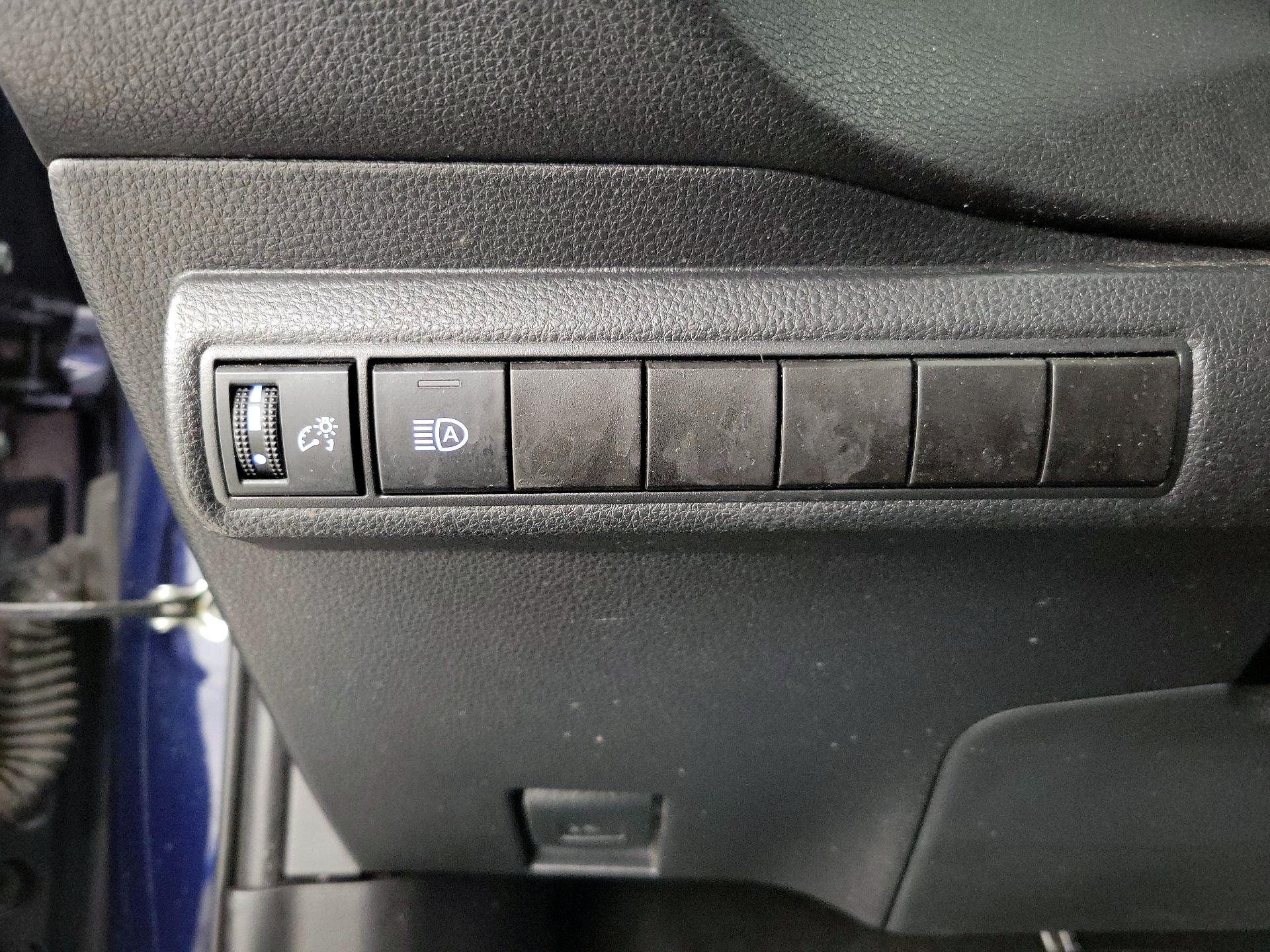 Thumbnail: 2022 Toyota Corolla - 13