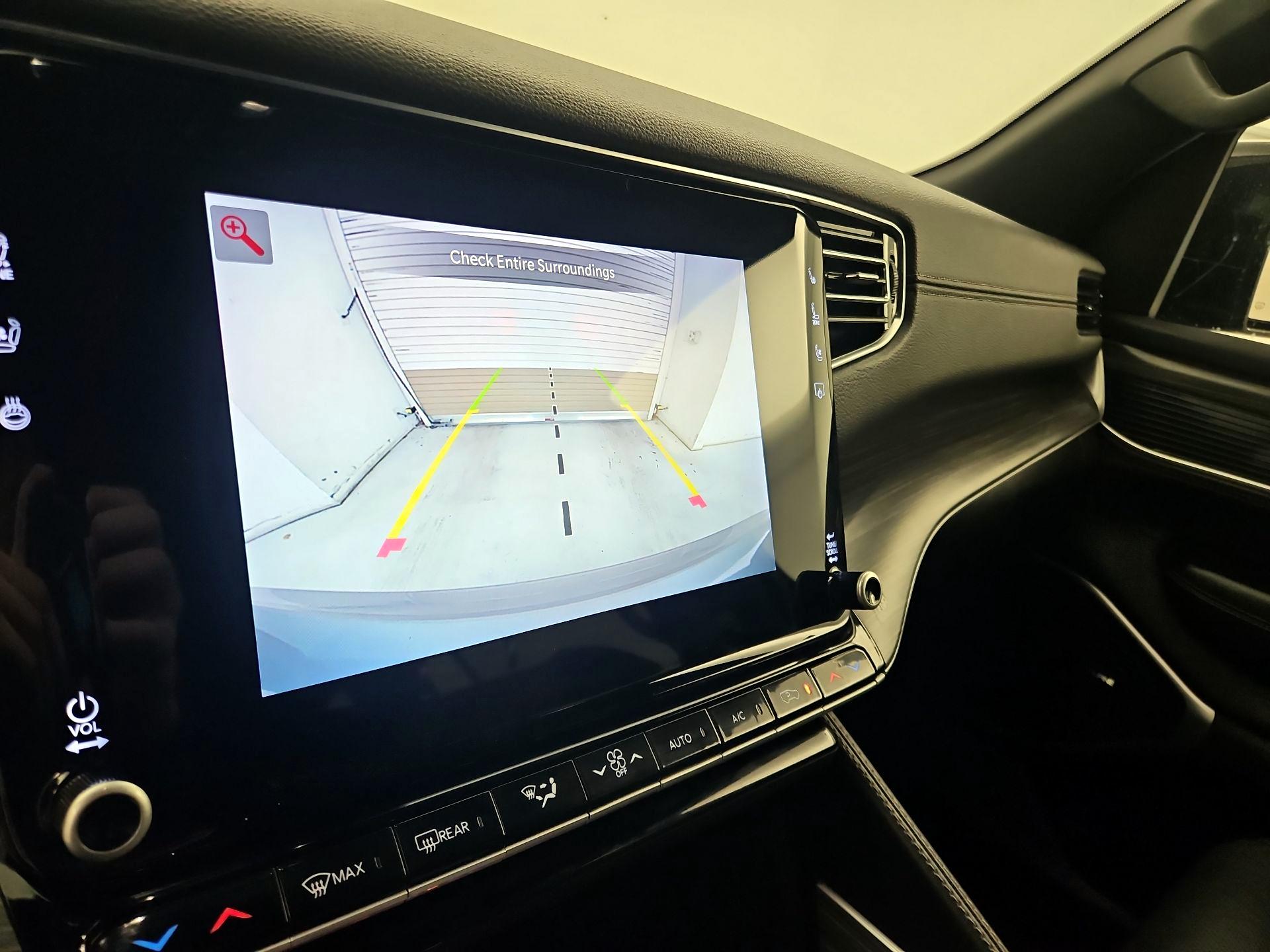 Thumbnail: 2024 Jeep Wagoneer - 14